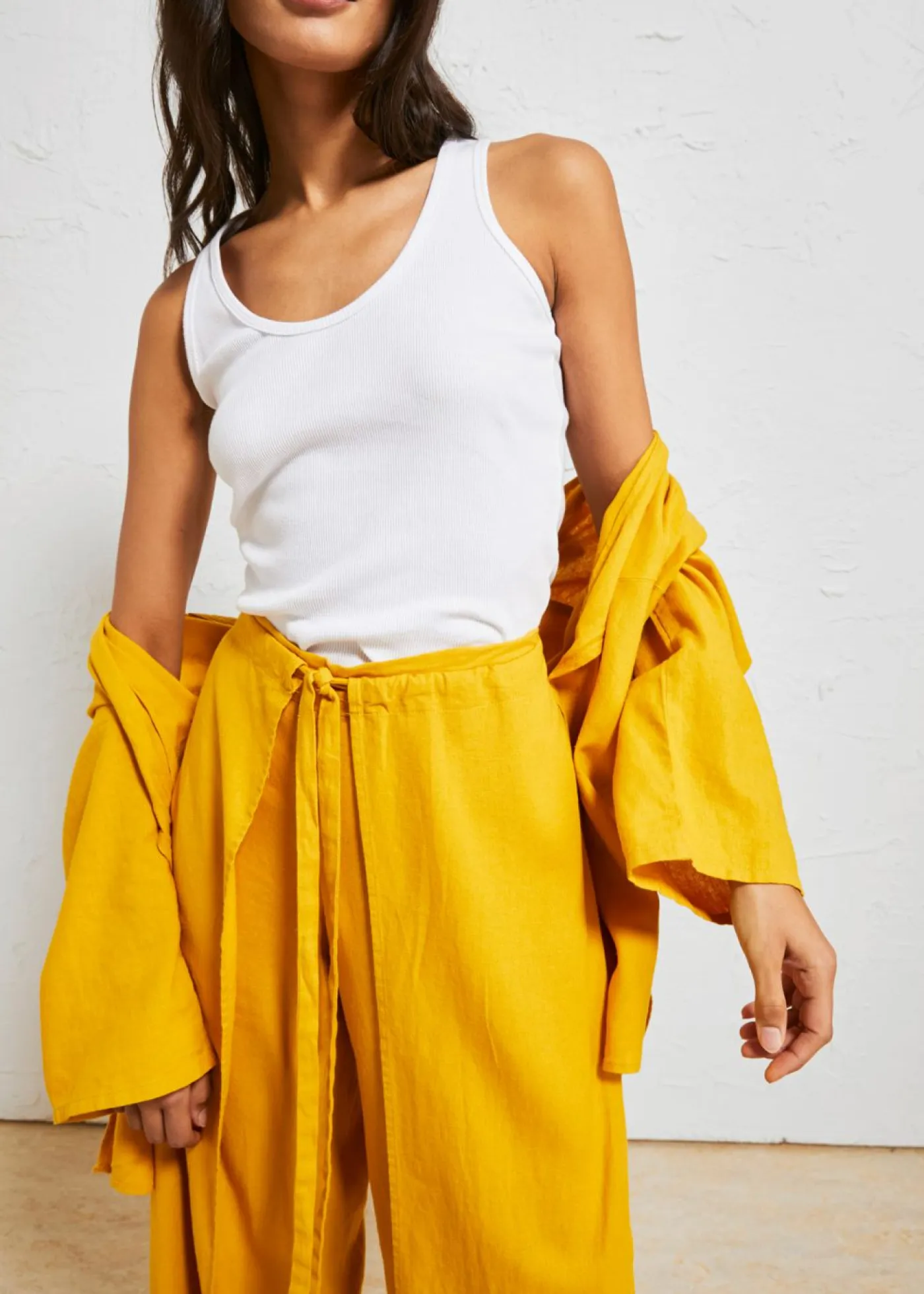 bonprix bonprix Pantalones>Pantalón palazzo de mezcla de lino Oro ocre