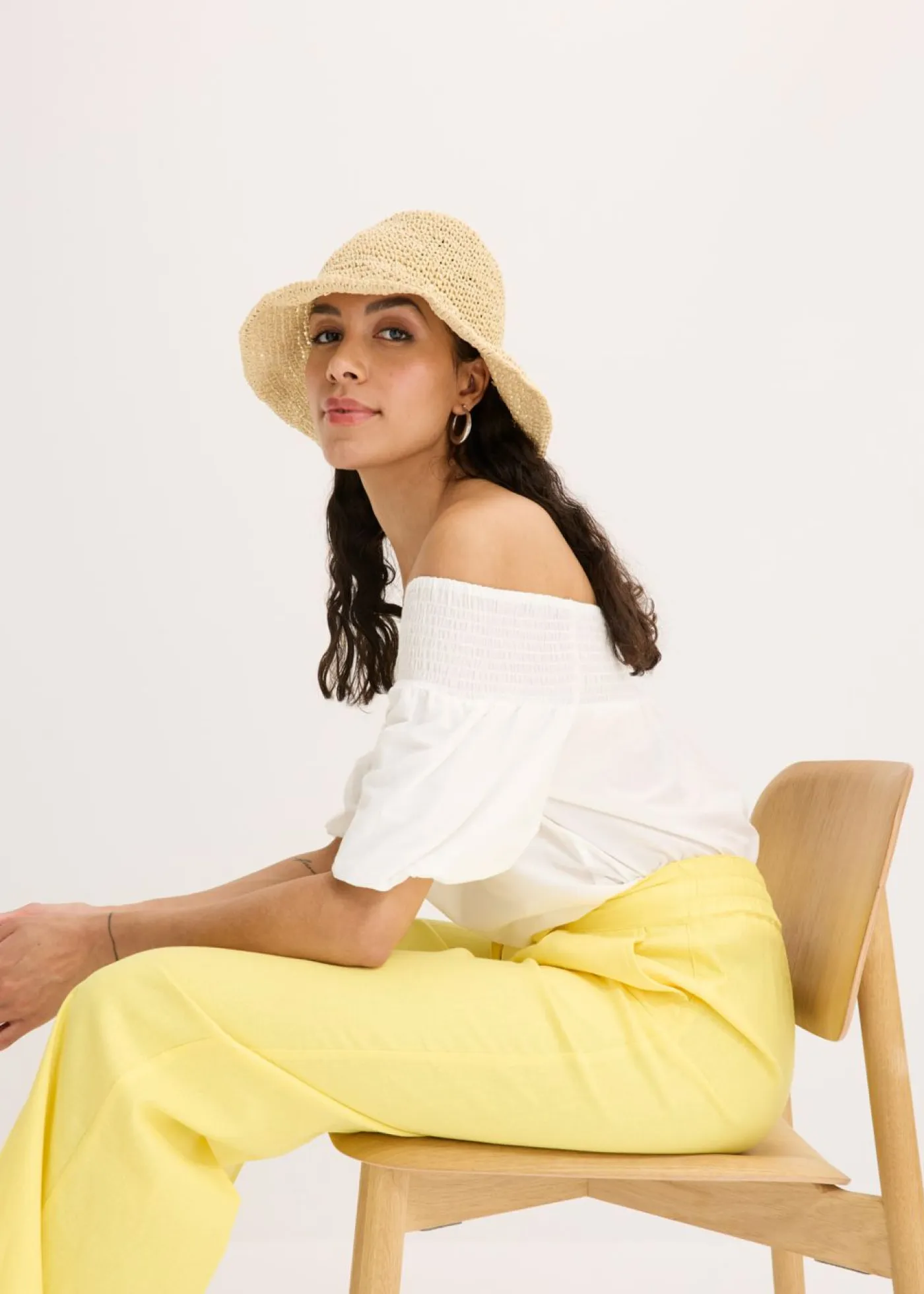 bonprix bonprix Pantalones>Pantalón palazzo de mezcla de lino Amarillo suave