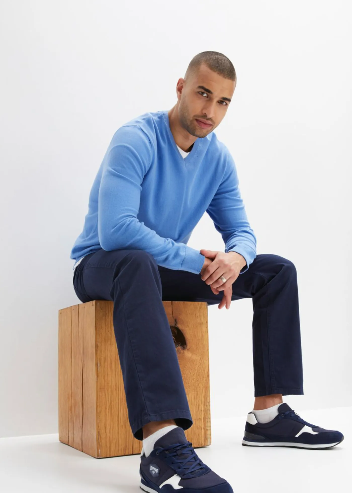 Hombre bonprix bonprix Pantalón sin cierre de algodón puro con corte recto y regular