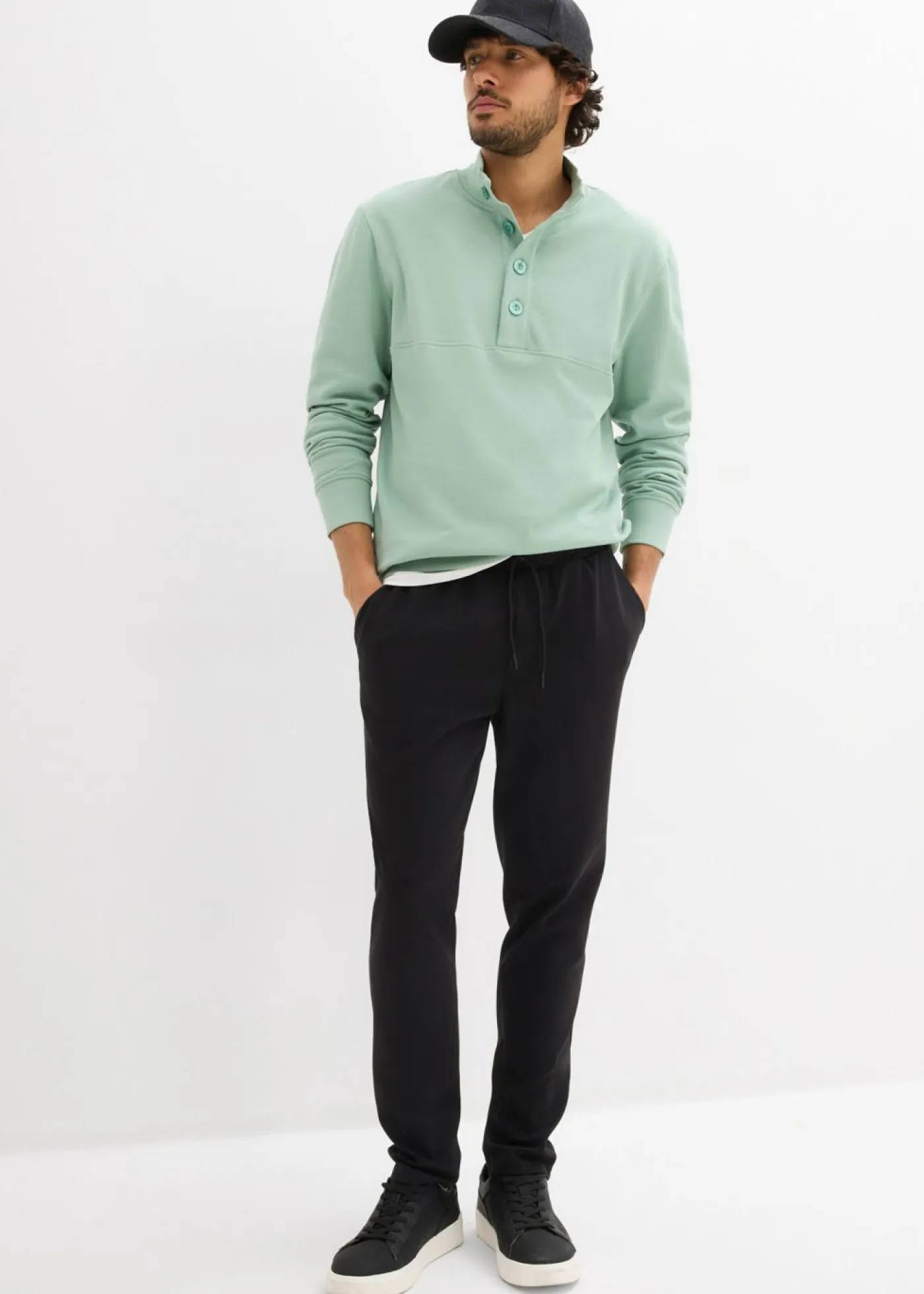 bonprix bonprix Pantalones>Pantalón sin cierre, slim fit, tapered Negro