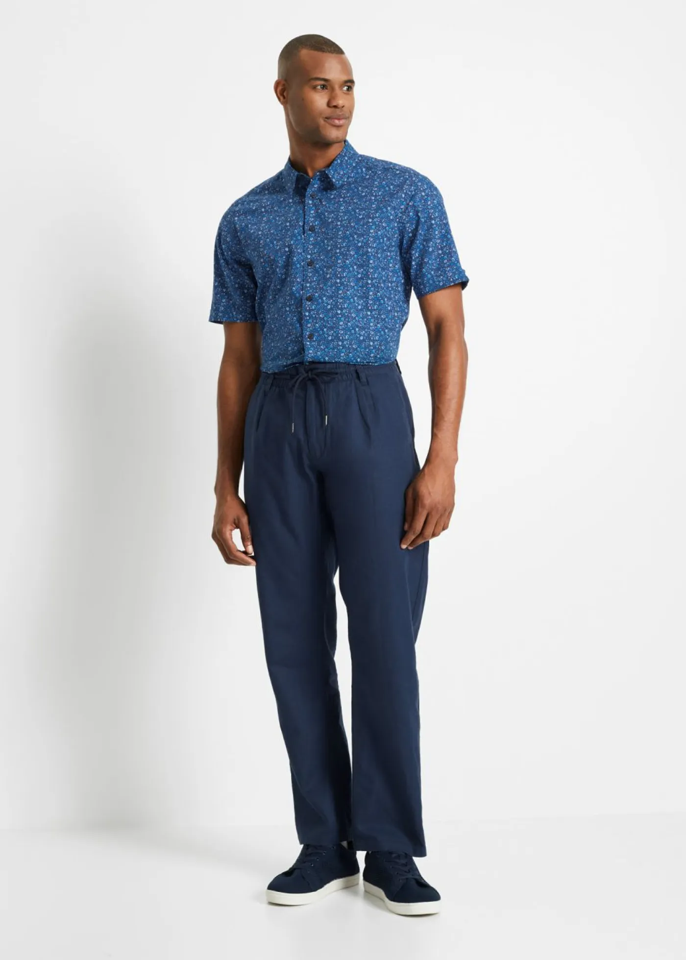 Hombre bonprix bonprix Pantalón sin cierre straight, relaxed fit, de mezcla de lino ligera