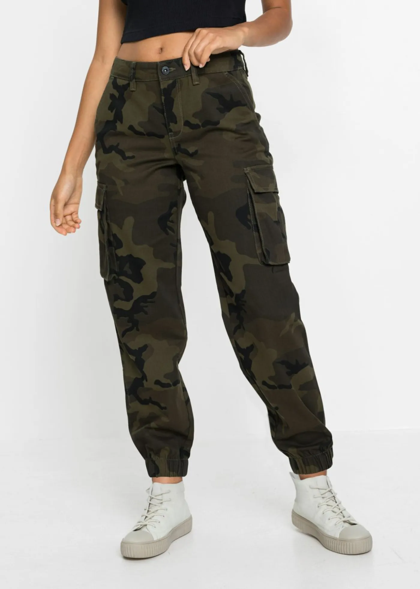 bonprix bonprix Pantalones>Pantalón tipo cargo de algodón puro Verde oliva oscuro estampado