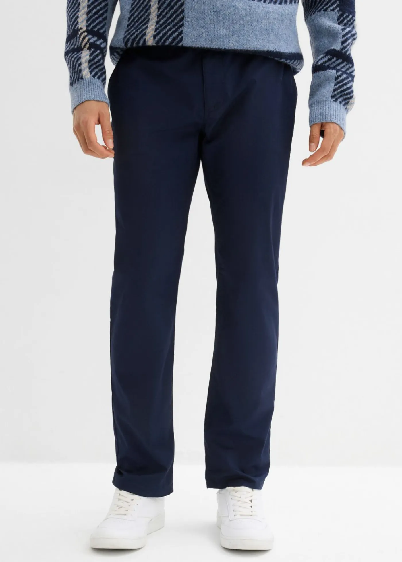 bonprix bonprix Pantalones>Pantalón tipo chino con corte regular, cinturilla elástica, cinturón y forma recta Azul marino