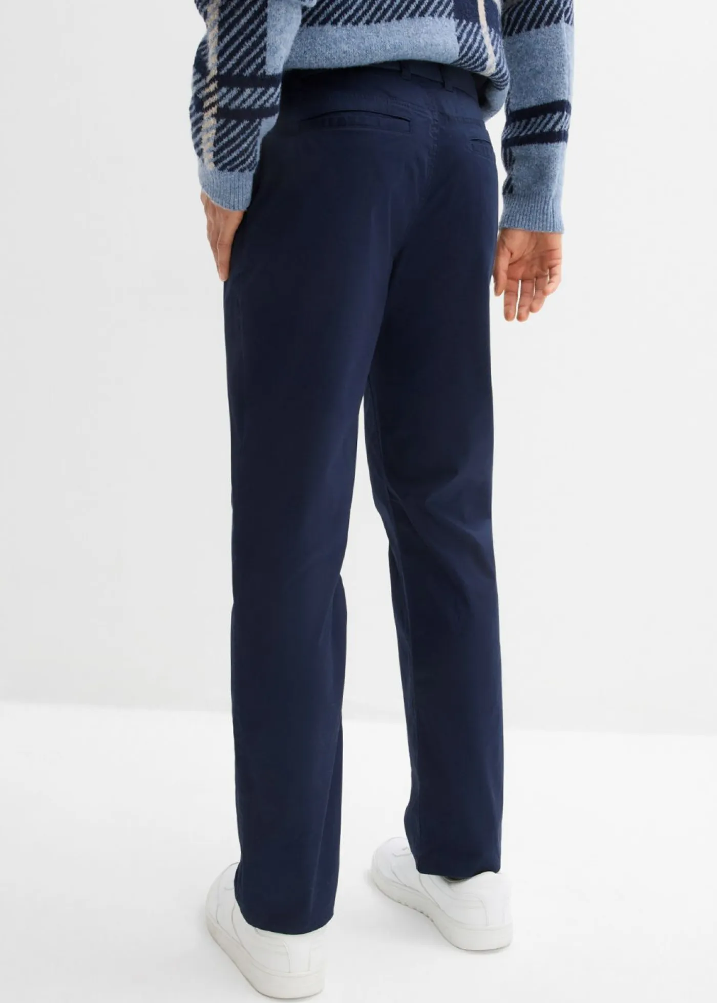 bonprix bonprix Pantalones>Pantalón tipo chino con corte regular, cinturilla elástica, cinturón y forma recta Azul marino