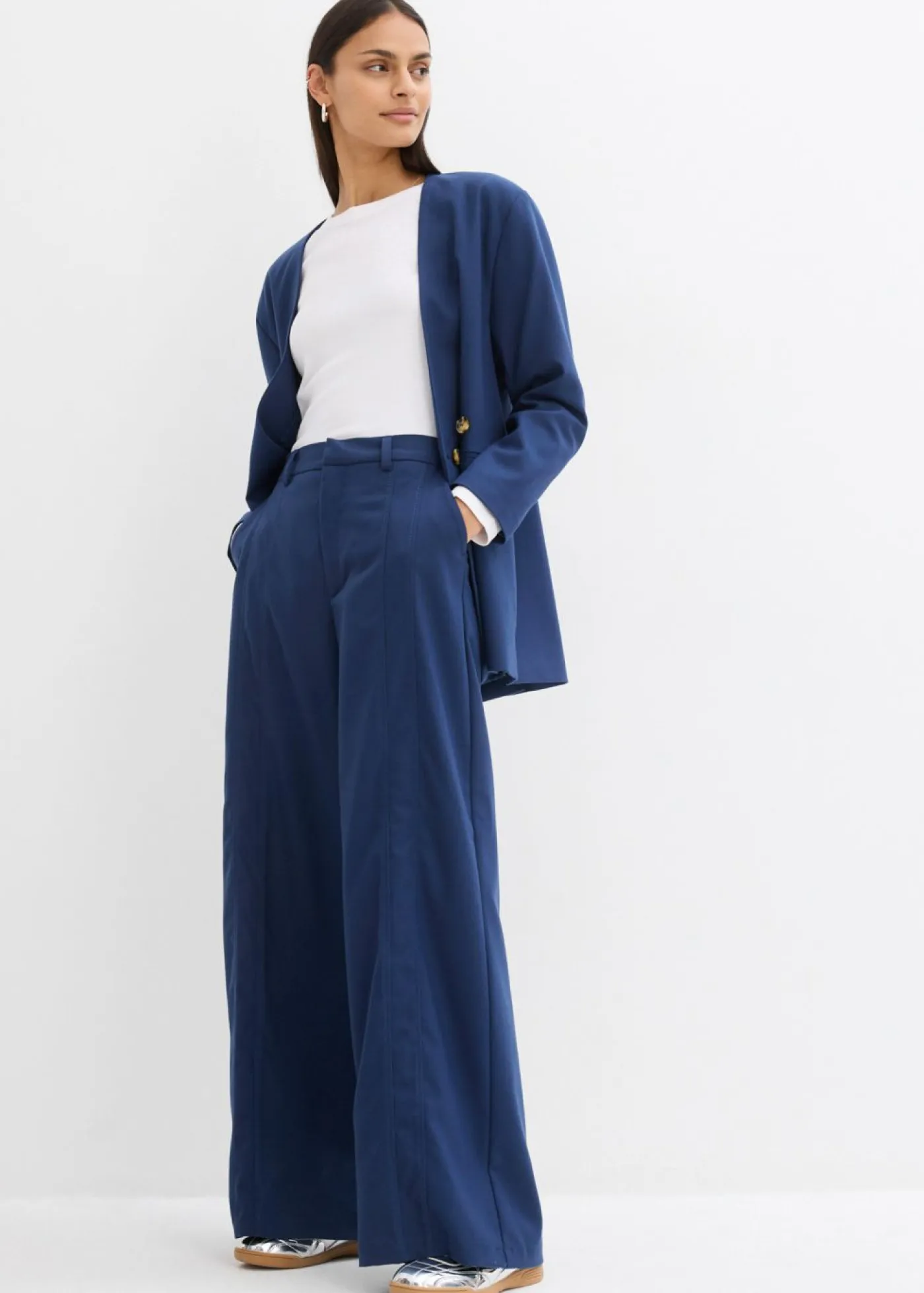 bonprix bonprix Esenciales|Pantalones>Pantalón tipo Marlene de mezcla de viscosa con cintura alta Azul almirante