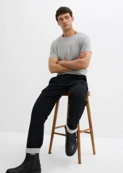 Hombre bonprix bonprix Pantalón térmico con corte relajado y diseño tapered