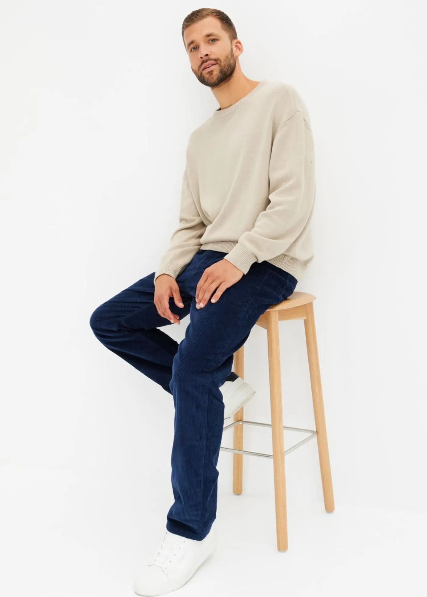 bonprix bonprix Ropa Térmica|Outdoor>Pantalón térmico de pana con corte informal, forro de franela y diseño recto Azul almirante