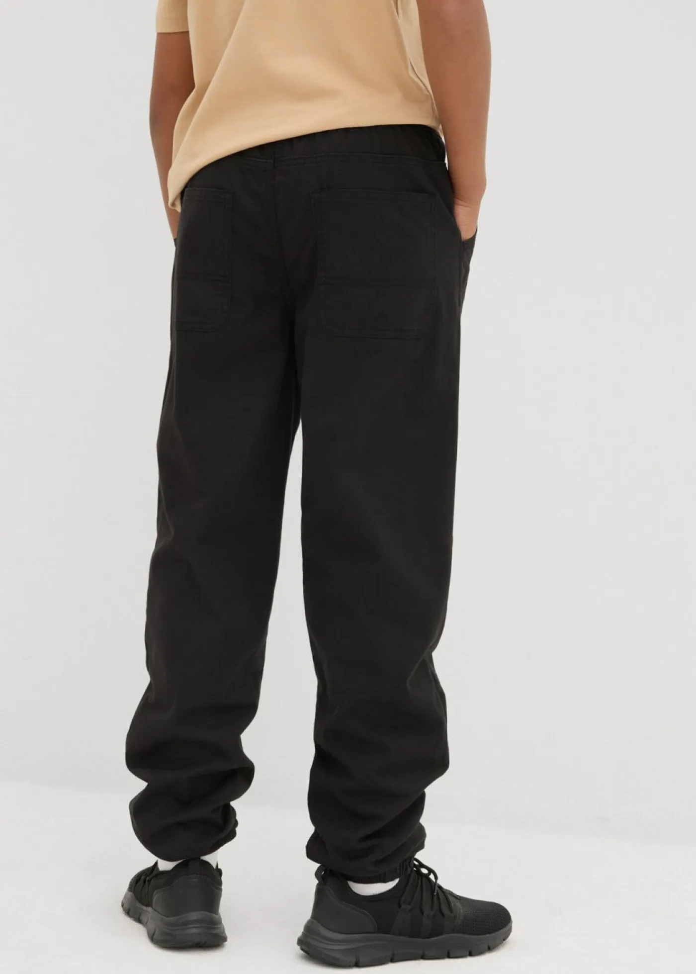 Niños bonprix bonprix Pantalón térmico sin cierre con corte holgado y forro de punto