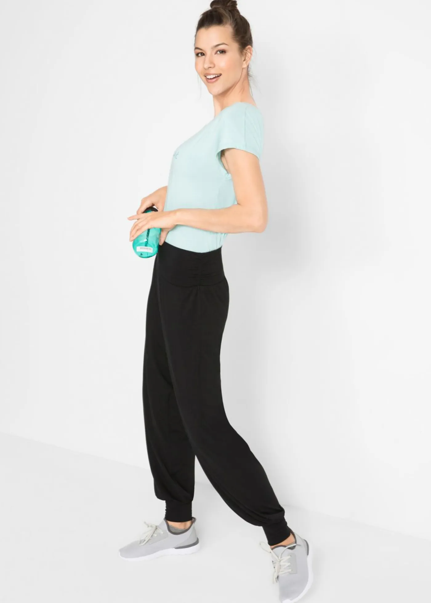 Mujer bonprix bonprix Pantalones bombachos con banda de silicona en la cintura