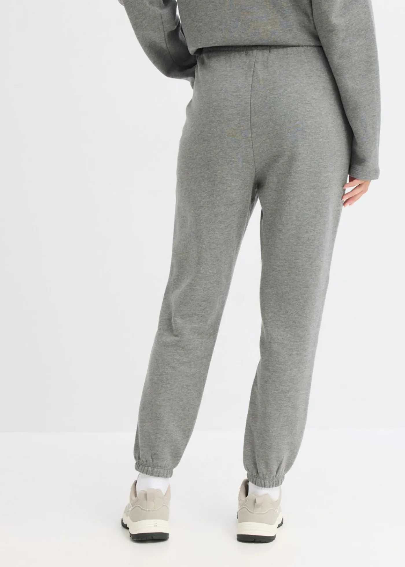 bonprix bonprix Básicos|Ropa Cómoda>Pantalones de chándal con entrepierna extra ancha de algodón orgánico puro gris jaspeado moteado