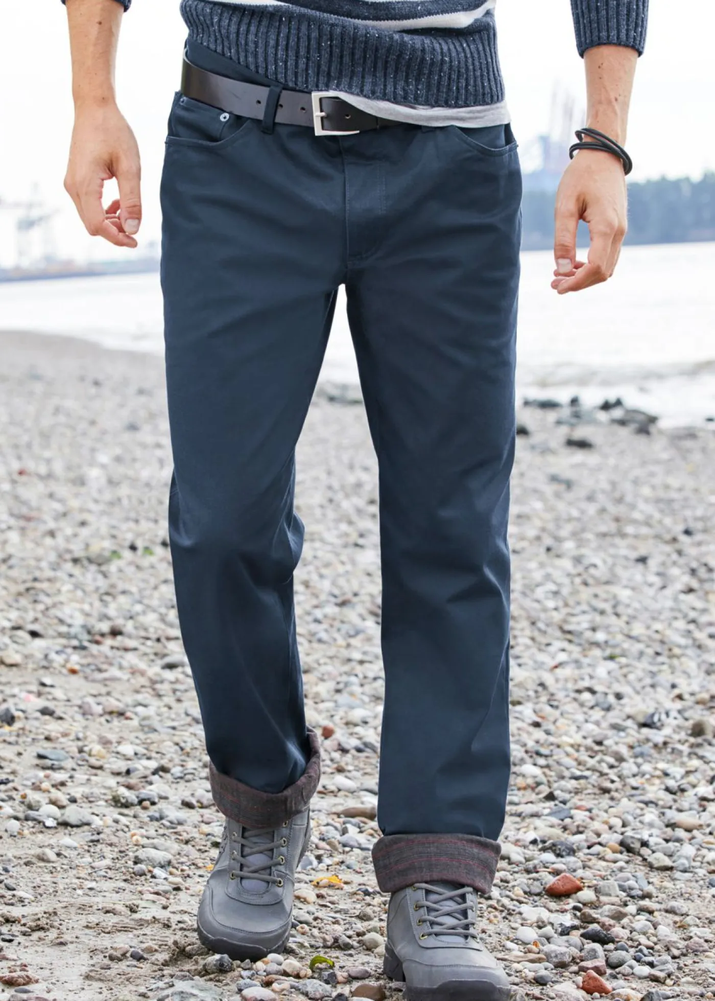 bonprix bonprix Ropa Térmica|Outdoor>Pantalones térmicos, elásticos y rectos de corte regular Azul marino