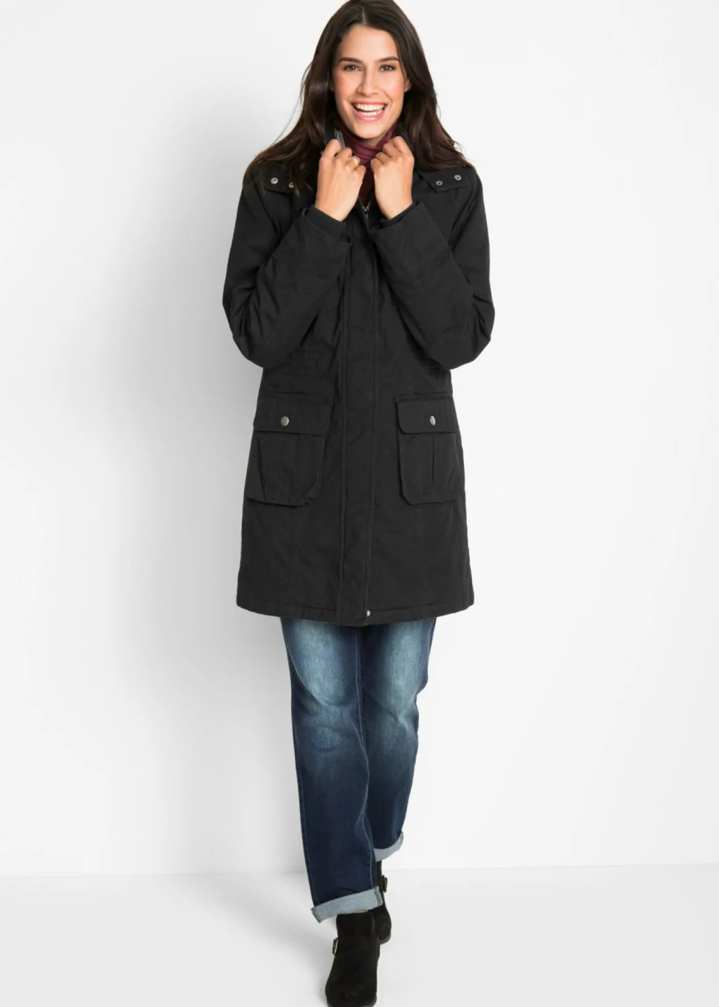 bonprix bonprix Chaquetas Y Abrigos>Parka con capucha forrada de tejido polar Negro