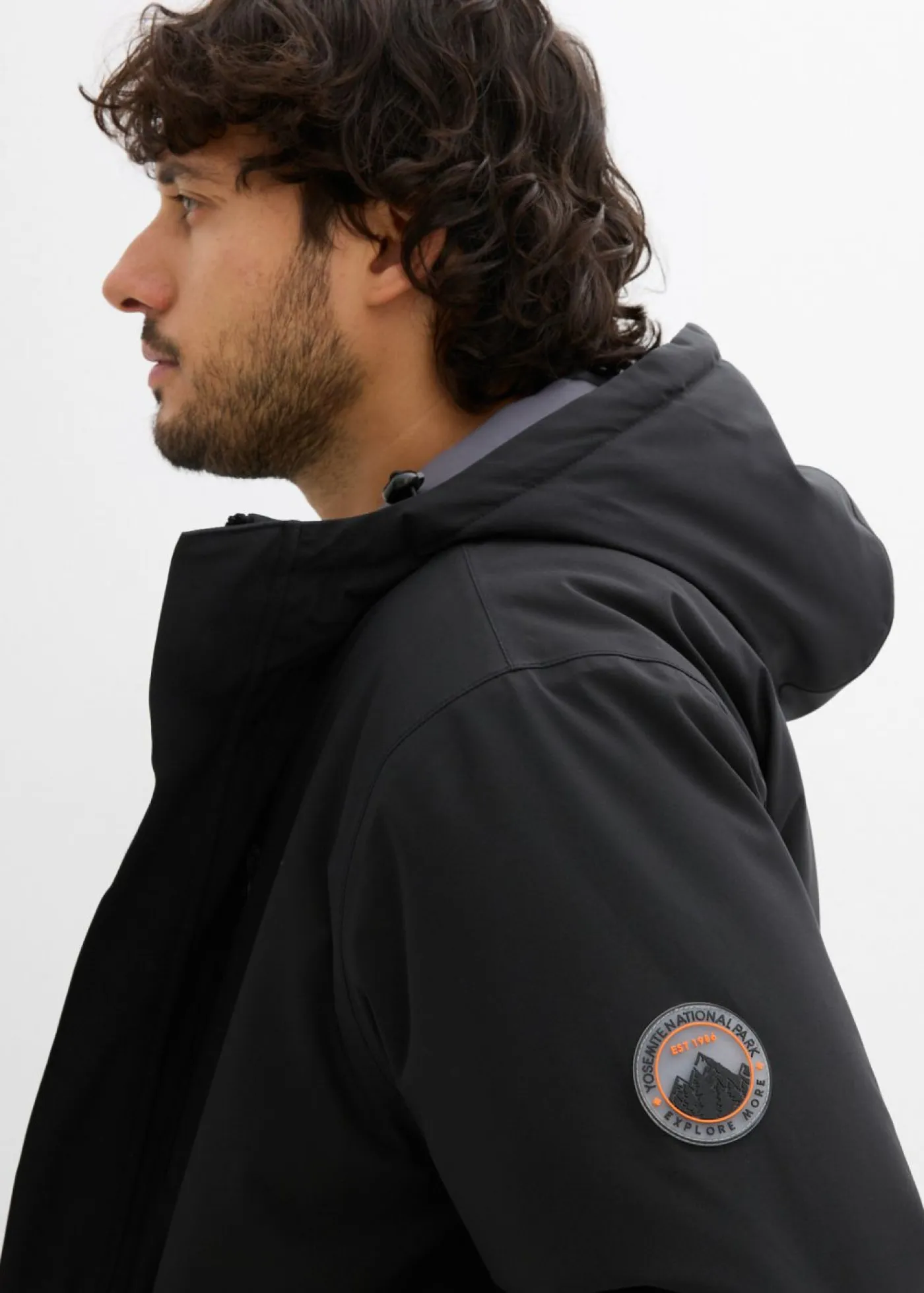 bonprix bonprix Chaquetas Y Abrigos·Chaquetas Impermeables|Chaquetas Y Abrigos·Chaquetas>Parka funcional impermeable con forro acolchado Negro