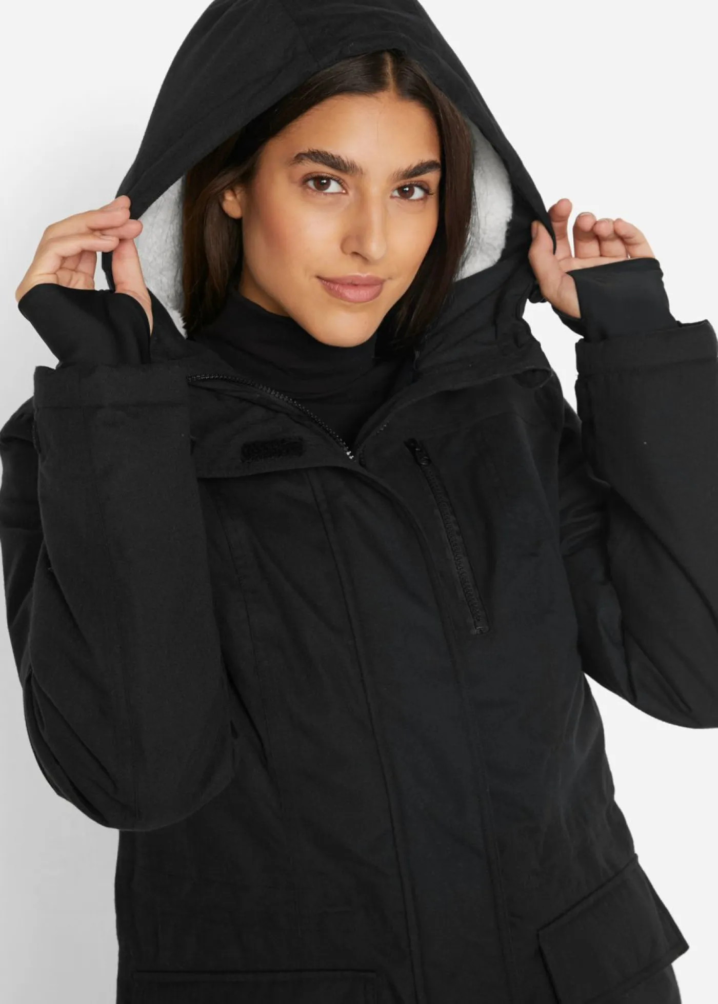 bonprix bonprix Chaquetas Y Abrigos>Parka funcional impermeable con forro de peluche en la capucha Negro