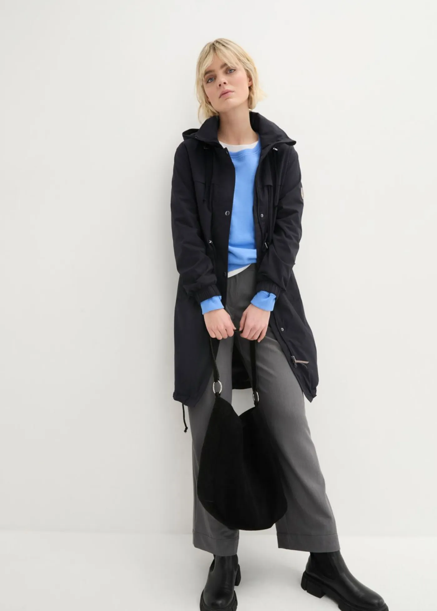 bonprix bonprix Chaquetas Y Abrigos>Parka tipo gabardina con bolsillos grandes Negro