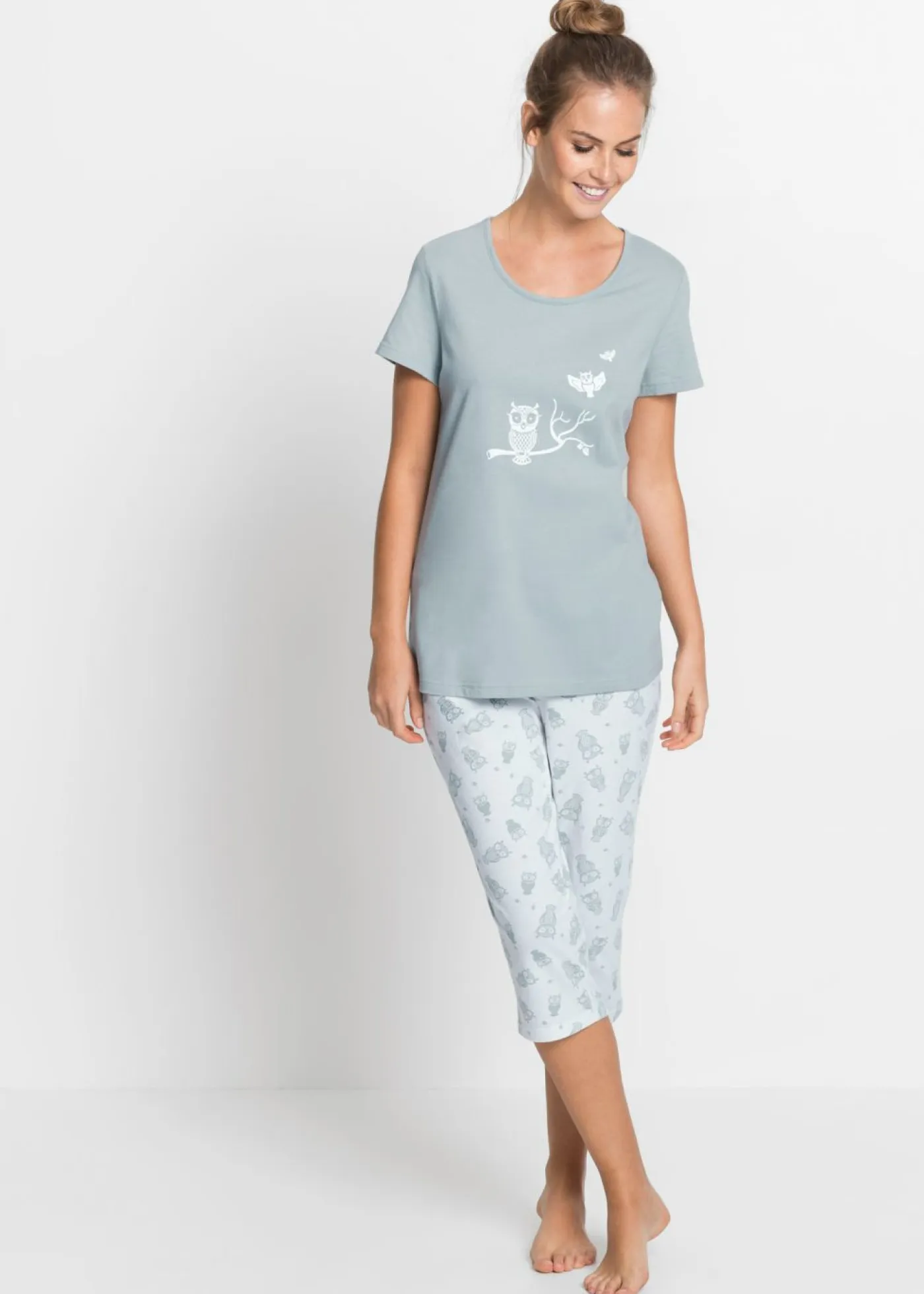 bonprix bonprix Ropa Para Dormir>Pijama capri con mangas cortas Gris plateado-blanco