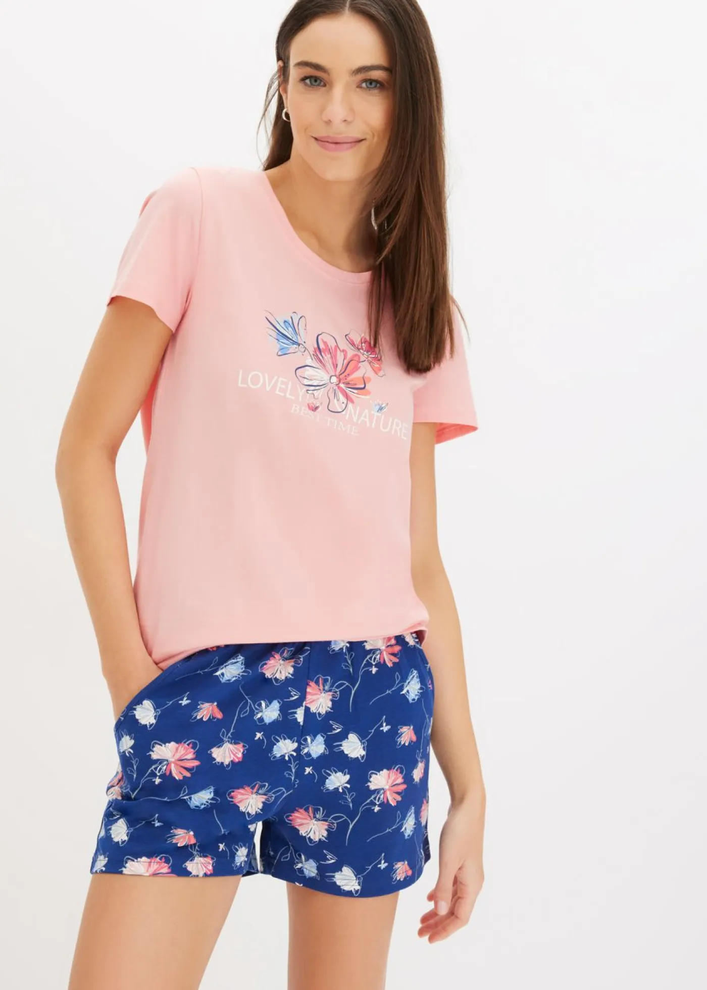 bonprix bonprix Ropa Para Dormir>Pijama con pantalón corto rosa pálido-azul marino profundo con flores