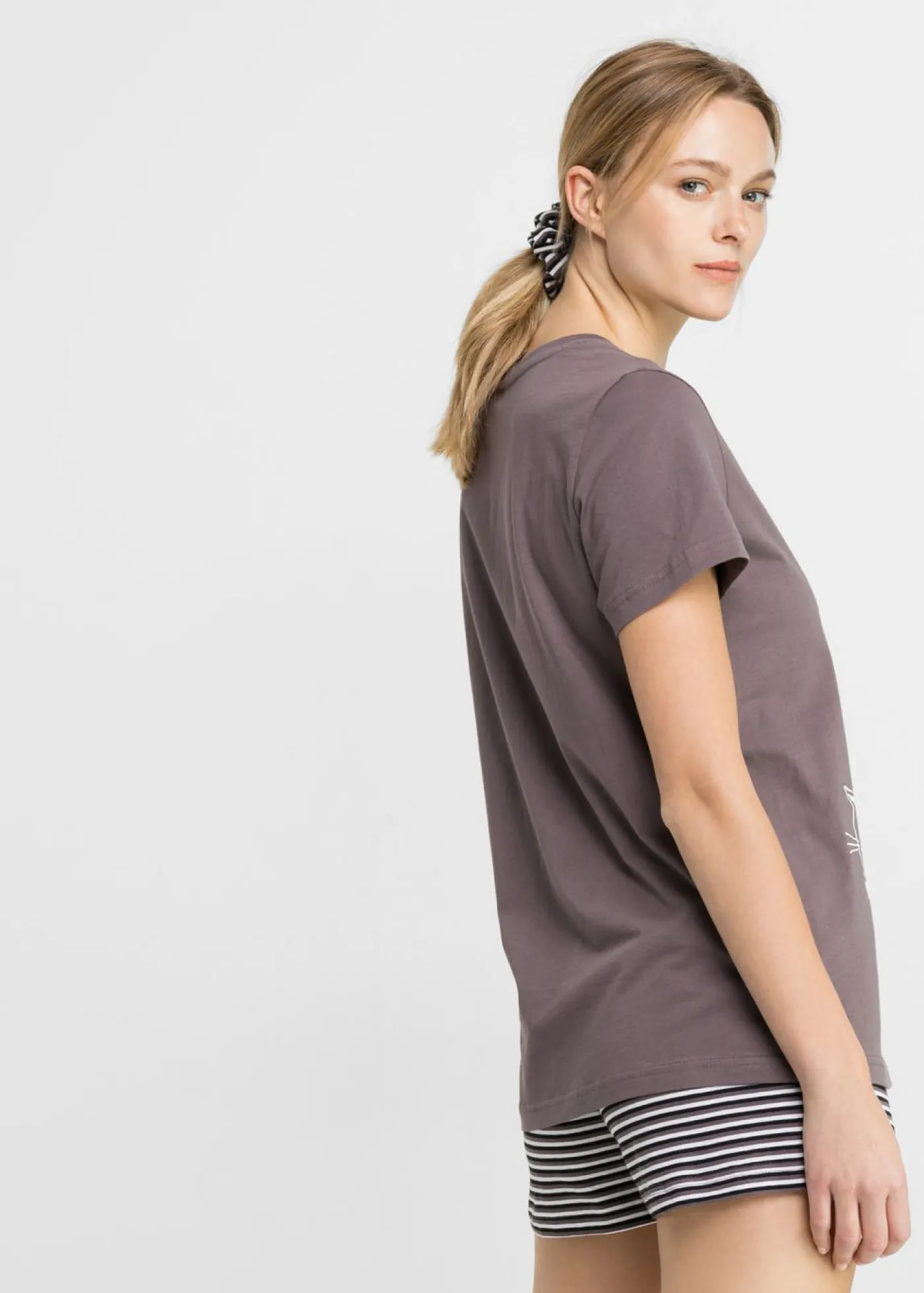 bonprix bonprix Ropa Para Dormir>Pijama corto con gomilla para el pelo Baya ahumado de rayas