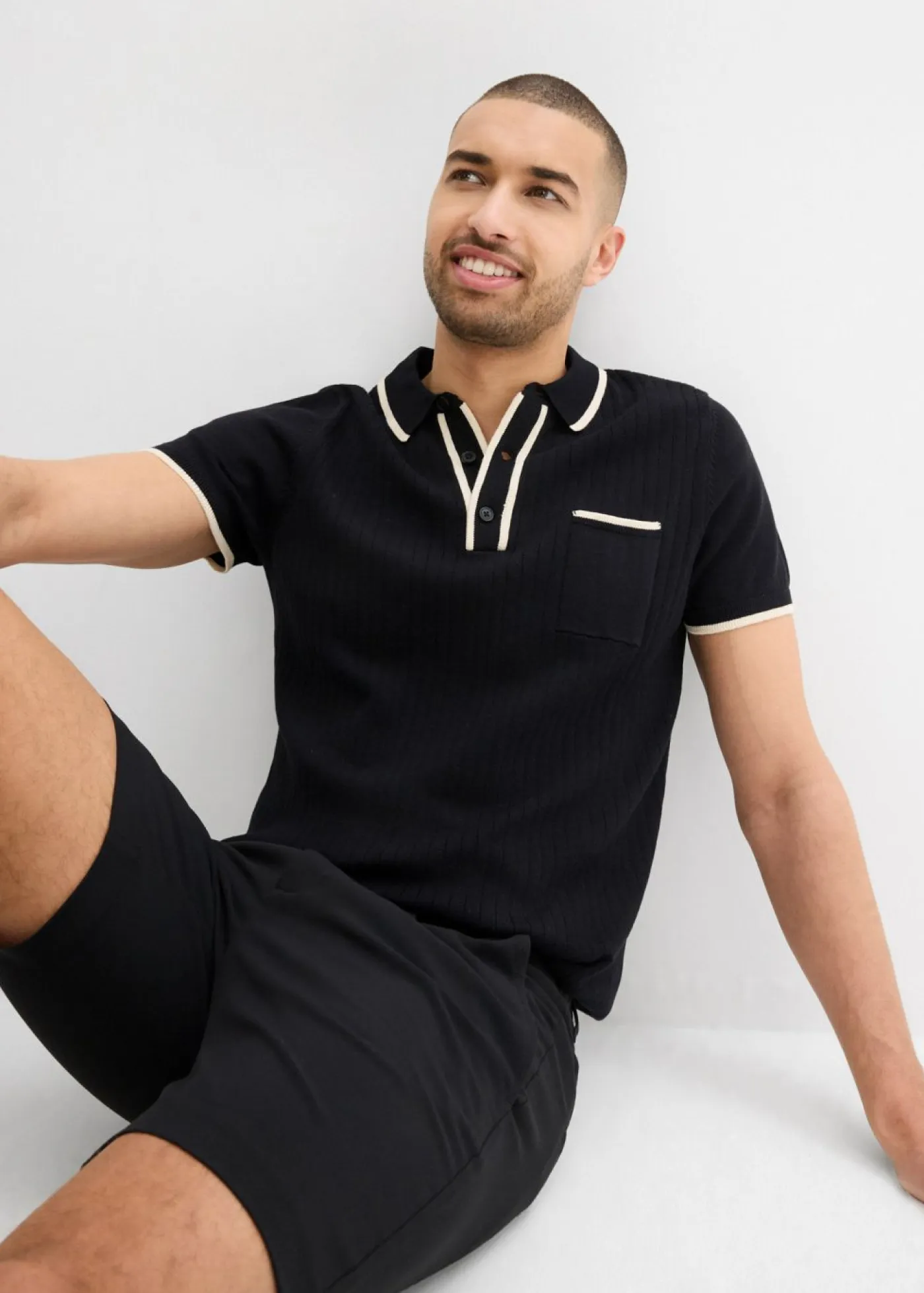 bonprix bonprix Camisetas Y Polos>Polo con detalles en contraste Negro-gris guijarro