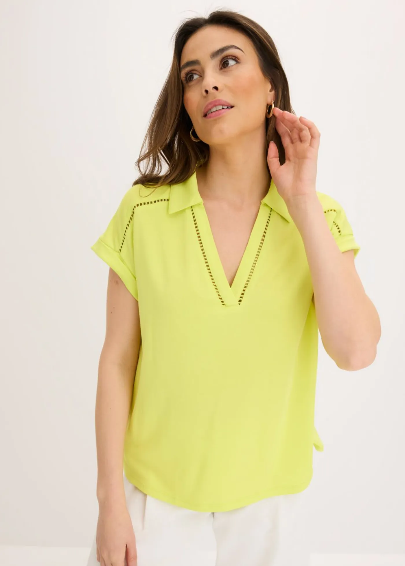 bonprix bonprix Camisetas>Polo de piqué de viscosa con inserto de encaje Amarillo cítrico
