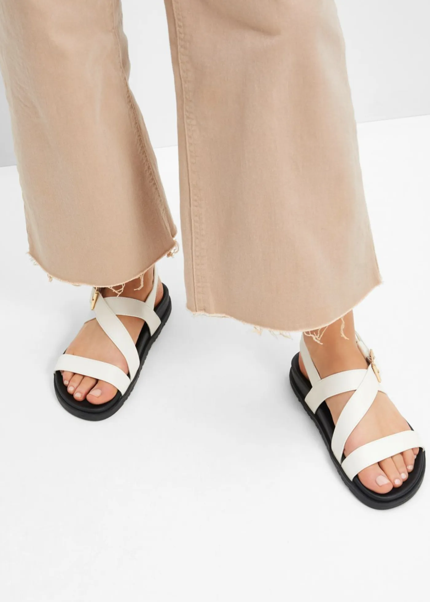 bonprix bonprix Tendencias·Zapatos Veganos|Zapatos Primavera-Verano>Sandalias Blanco-crema