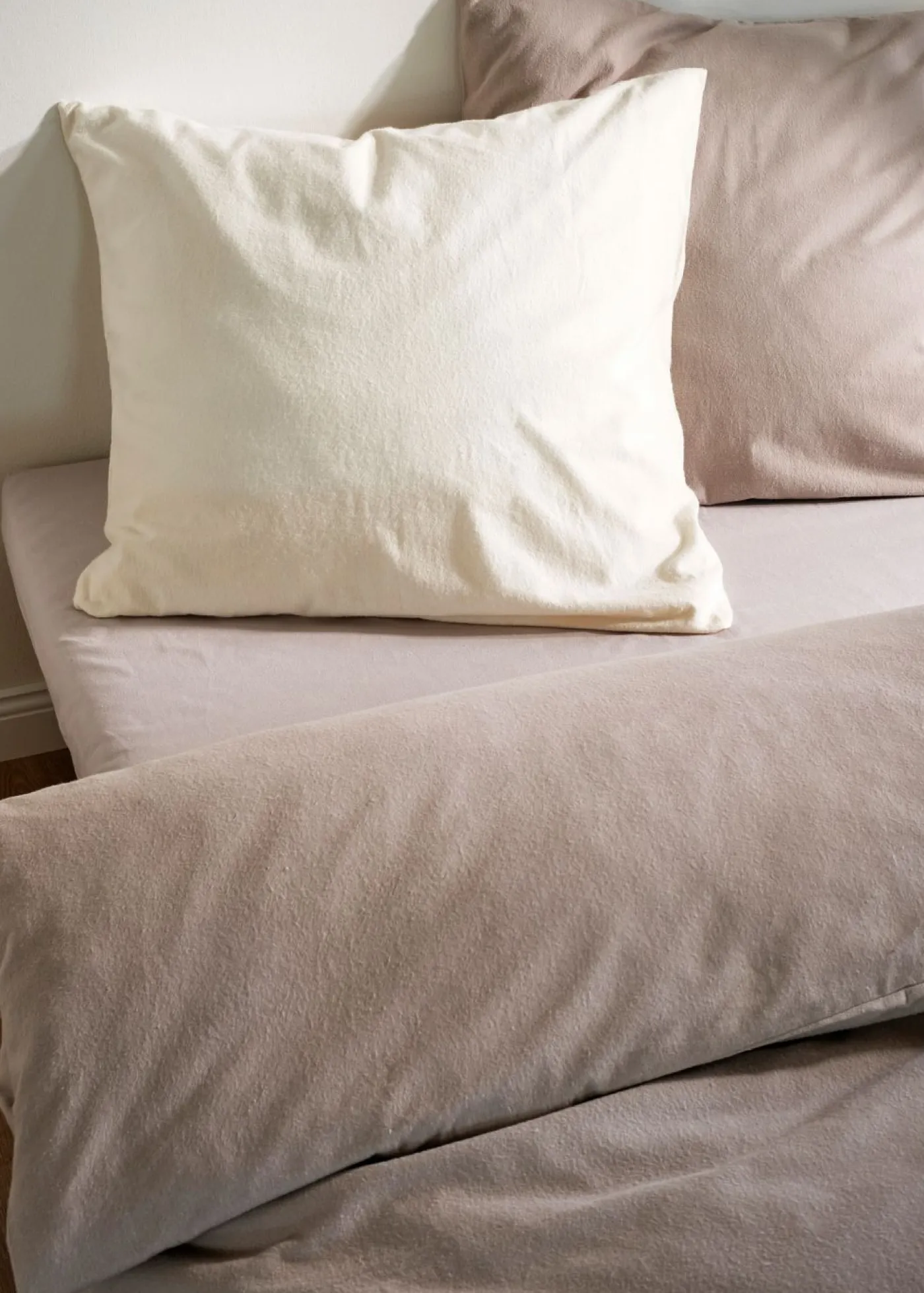 bonprix bonprix Muebles De Dormitorio·Colchones Y Toppers|Sábanas Y Fundas De Colchón>Sábana bajera de franela taupe