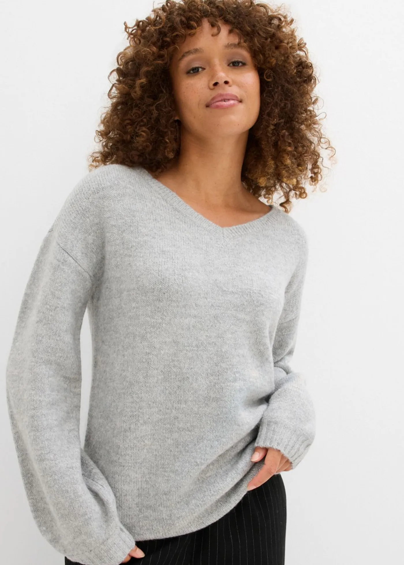 Mujer bonprix bonprix Suave jersey de punto fino con mangas abullonadas