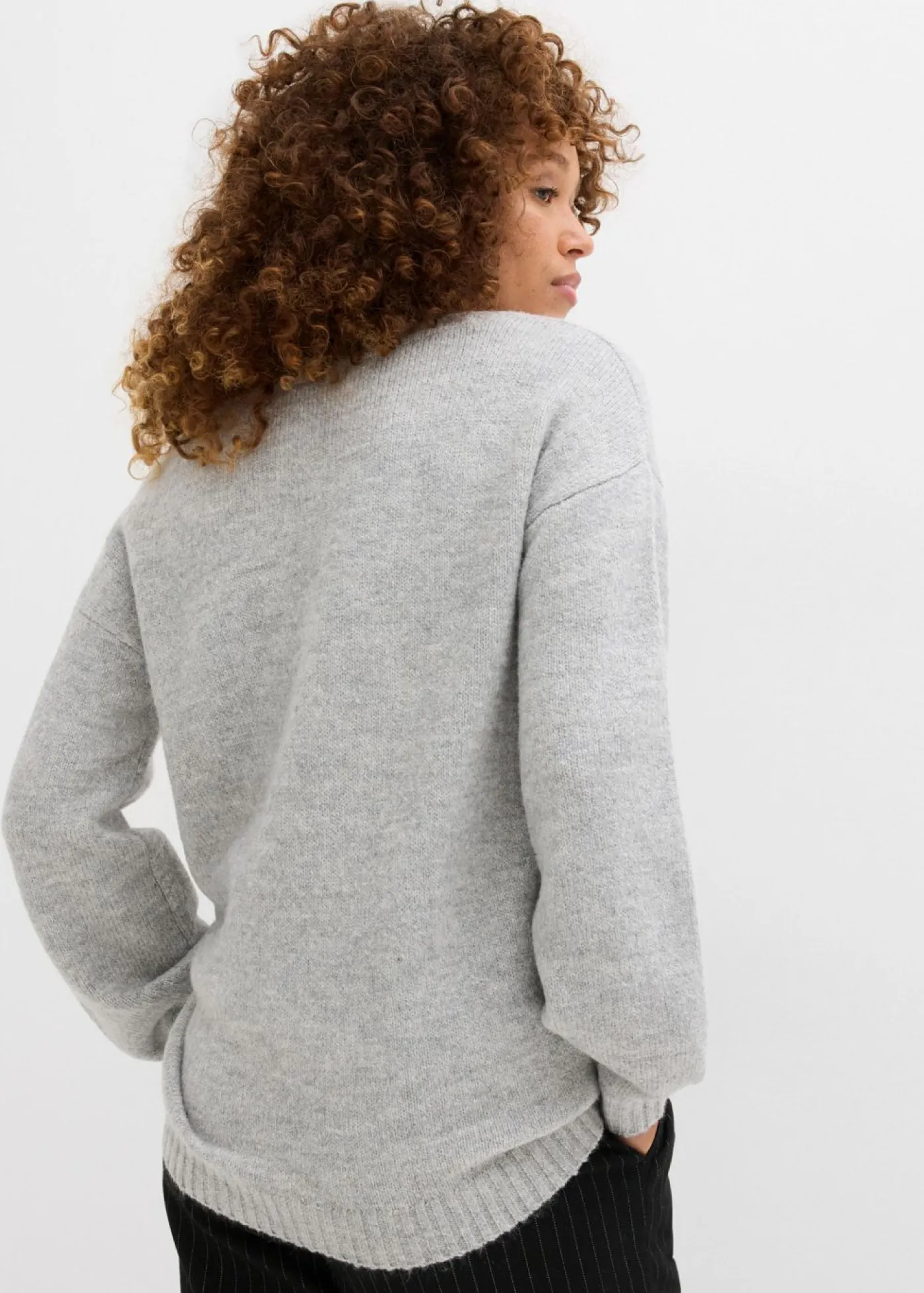 Mujer bonprix bonprix Suave jersey de punto fino con mangas abullonadas