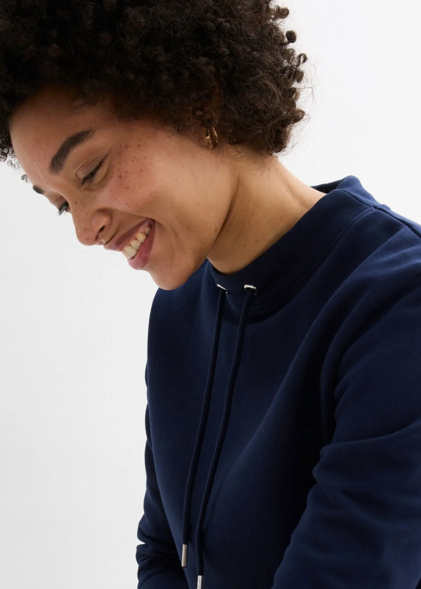 bonprix bonprix Básicos|Ropa Cómoda>Sudadera con abertura Azul marino