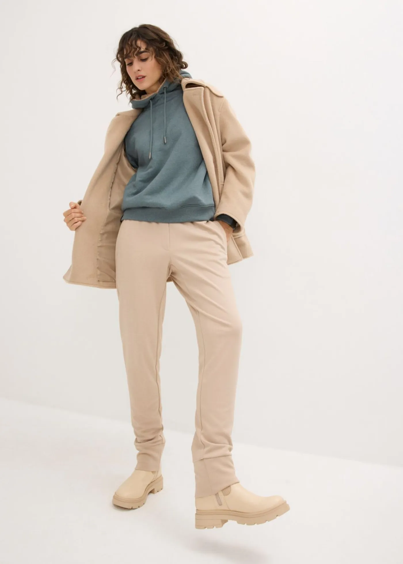 bonprix bonprix Ropa Cómoda>Sudadera con capucha Verde eucalipto