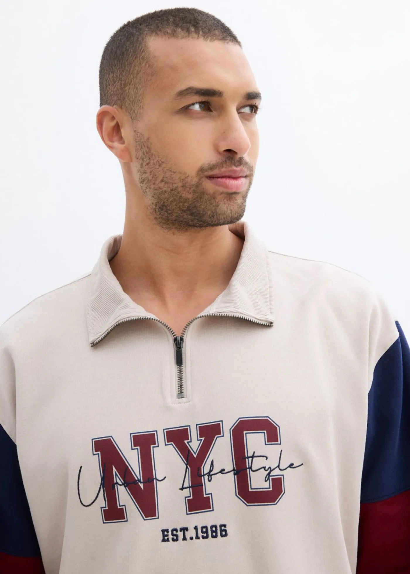 bonprix bonprix Chándals>Sudadera de algodón orgánico puro, loose fit Gris piedra estampado