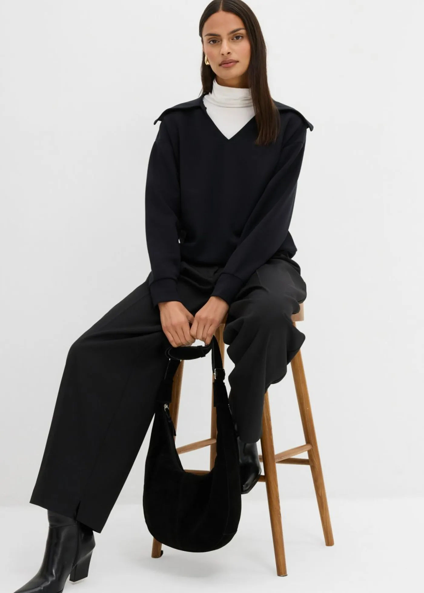 bonprix bonprix Esenciales>Sudadera de mezcla de viscosa con cuello ancho Negro