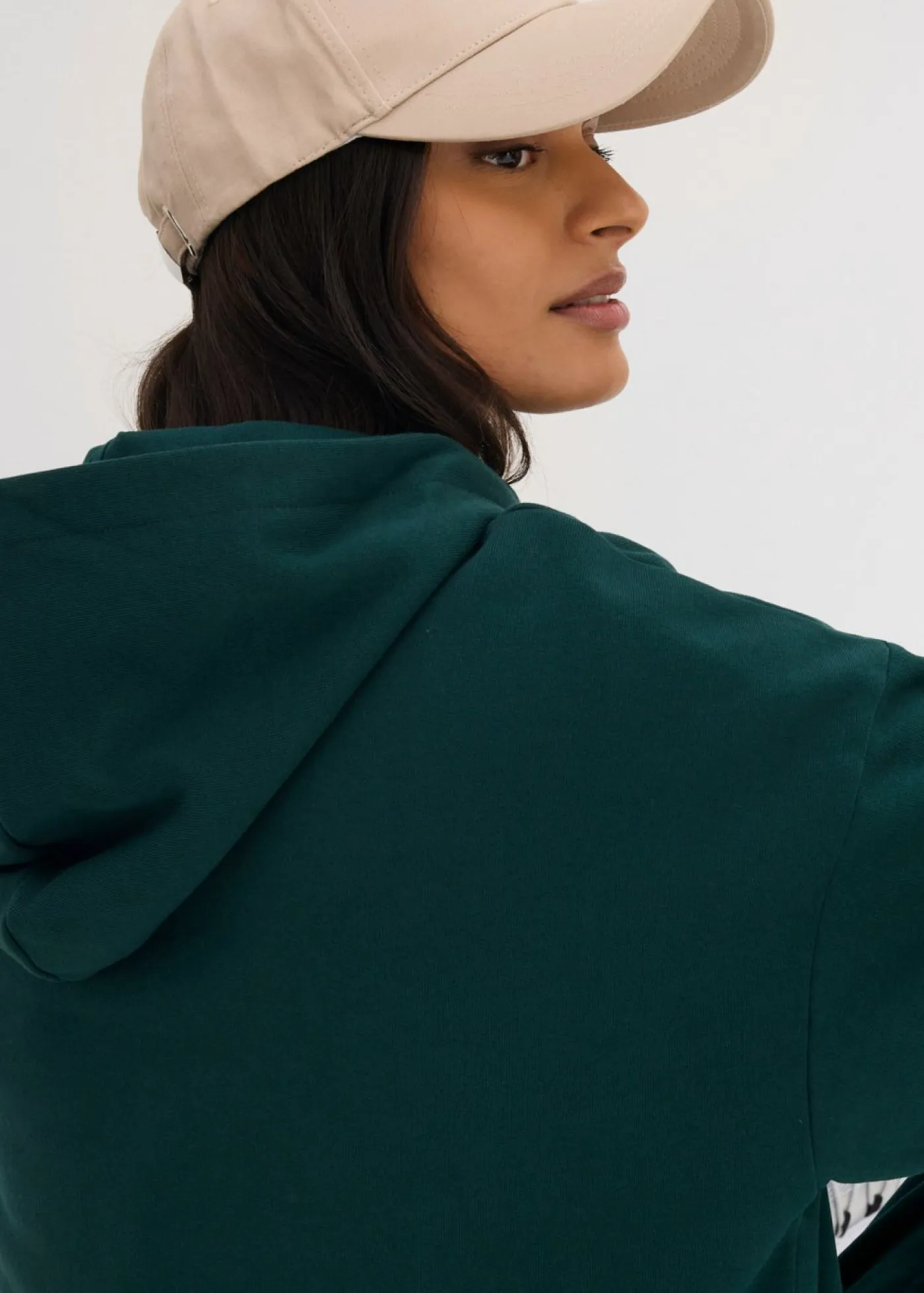 bonprix bonprix Ropa Cómoda>Sudadera holgada de algodón puro con capucha Verde intenso