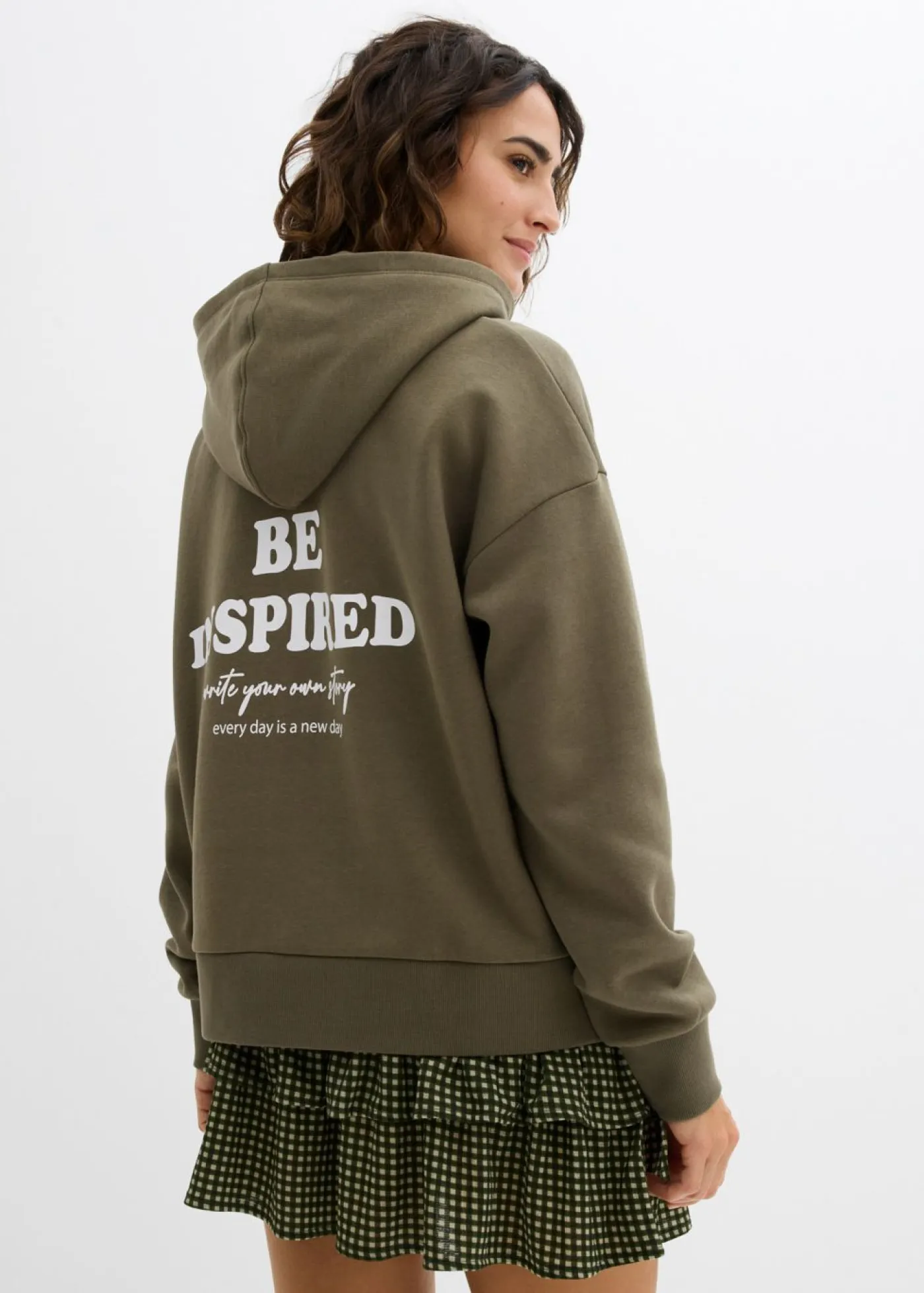 bonprix bonprix Ropa Cómoda|Novedades>Sudadera oversize de mezcla de algodón suave con capucha Verde grisáceo