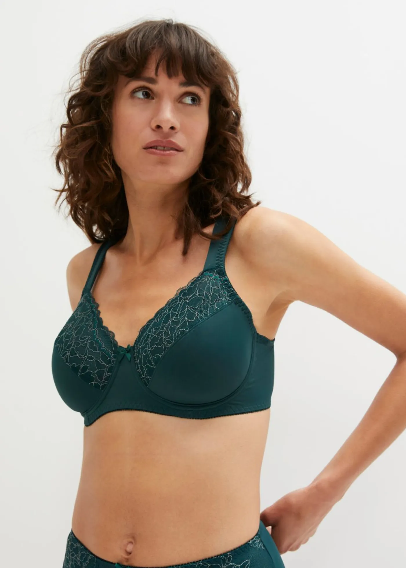 Mujer bonprix bonprix Sujetador reductor con tirantes acolchados (2 unidades)