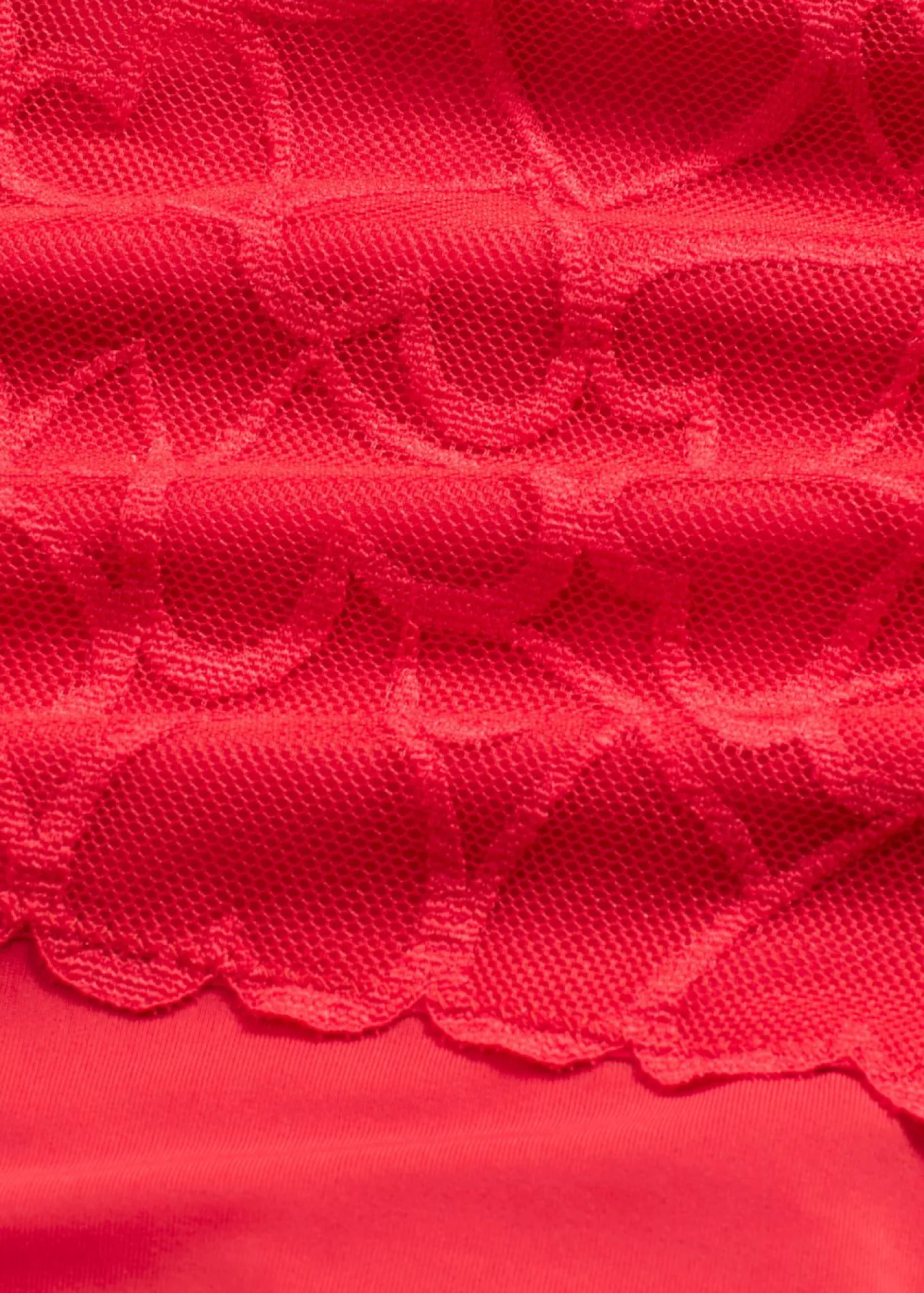 bonprix bonprix Ropa Interior Moldeadora|Bragas>Tanga con efecto moldeador medio y encaje de corazones Rojo salsa