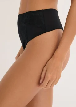Mujer bonprix bonprix Tanga de talle alto con encaje delicado