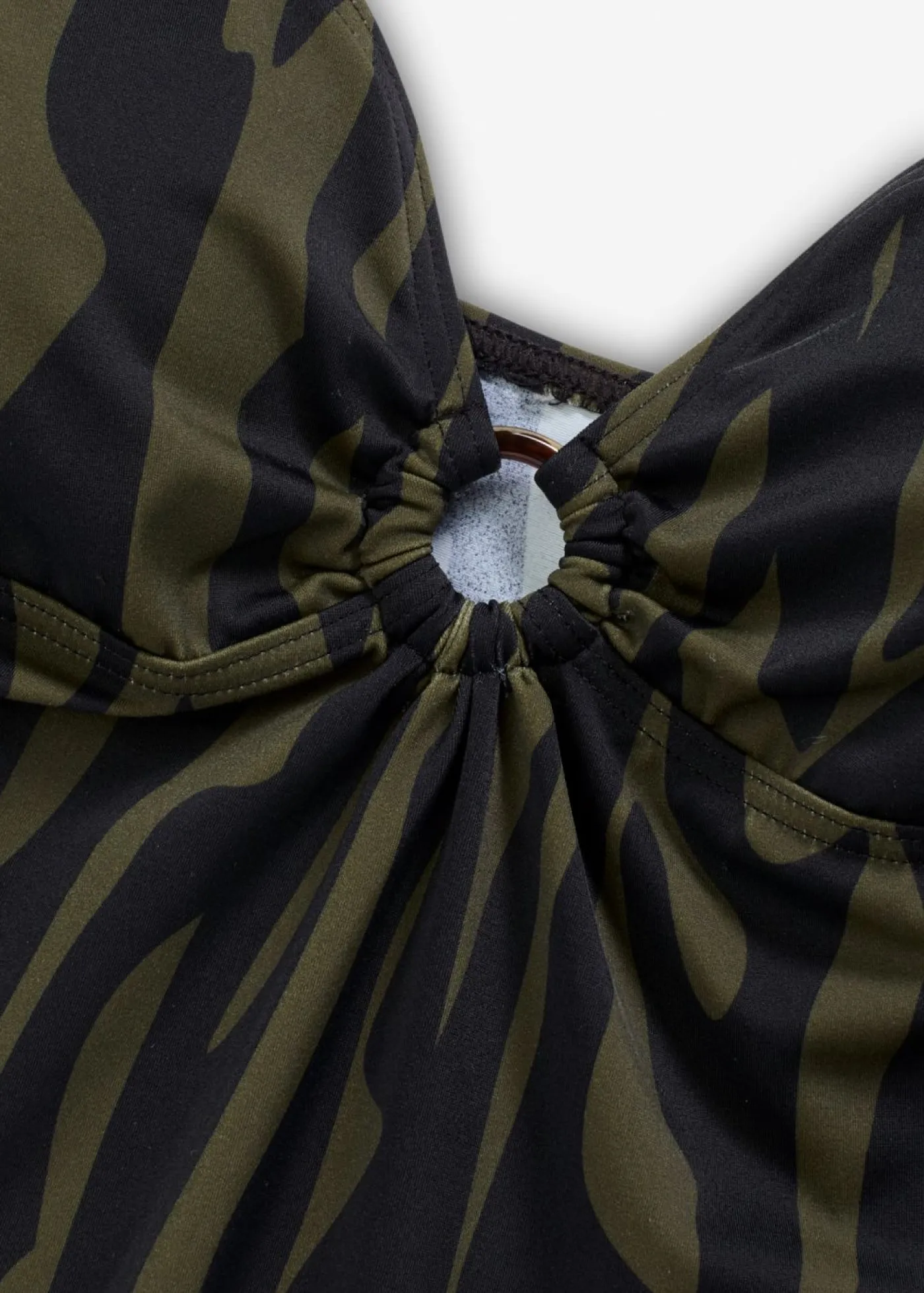 bonprix bonprix Tankinis>Tankini con detalle de anilla (2 piezas) Caqui-negro