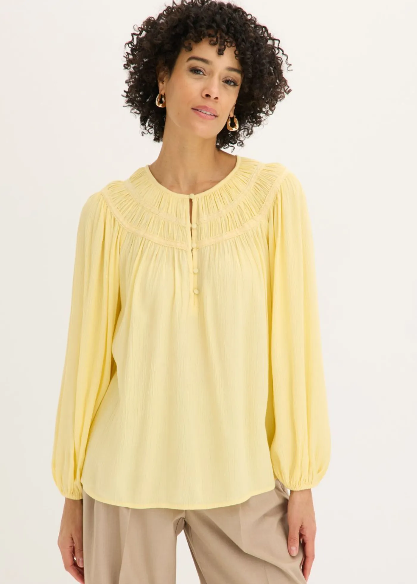 bonprix bonprix Camisas Y Blusas|Novedades>Túnica con cintas de encaje Amarillo claro