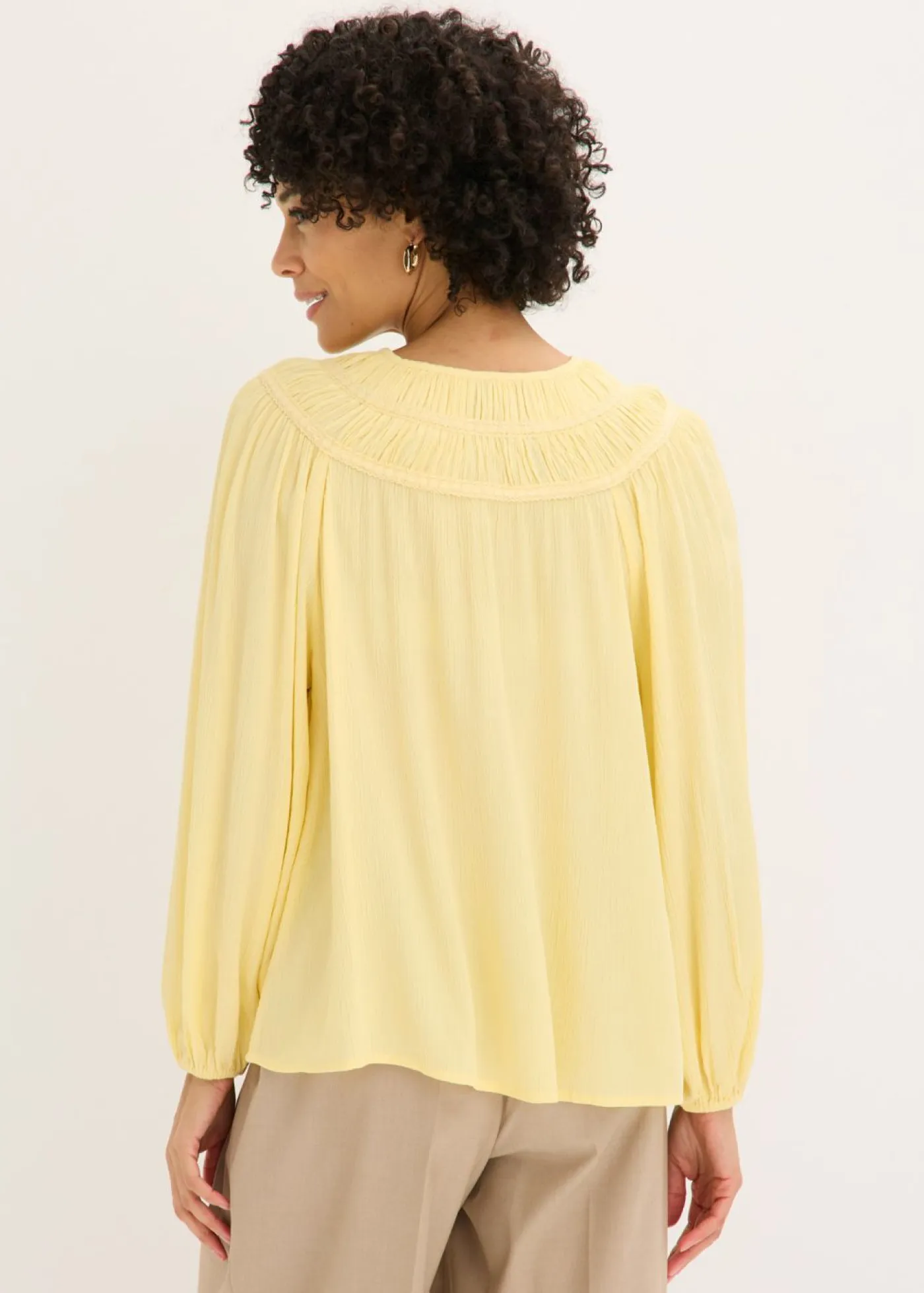 bonprix bonprix Camisas Y Blusas|Novedades>Túnica con cintas de encaje Amarillo claro