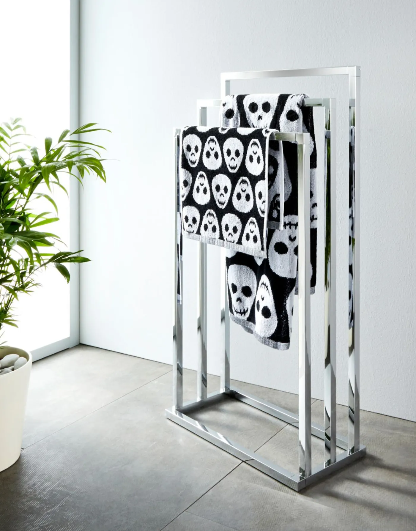 bonprix bonprix Muebles De Baño·Toallas De Baño|Toallas>Toalla de mano de algodón con estampado de calaveras Negro-blanco