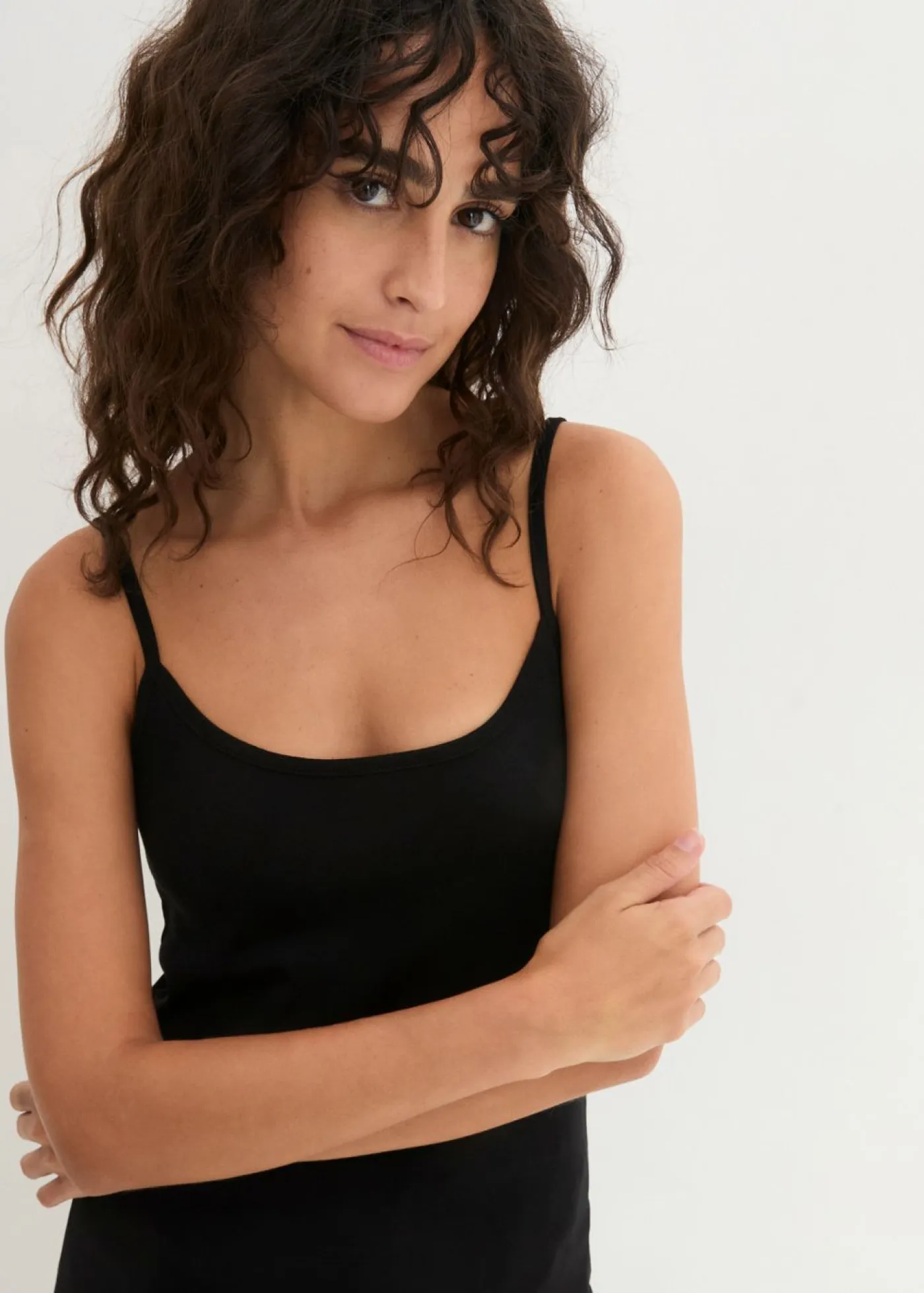 bonprix bonprix Camisetas Interiores|Básicos>Top de algodón puro con tirantes finos (3 unidades) Negro-negro-negro