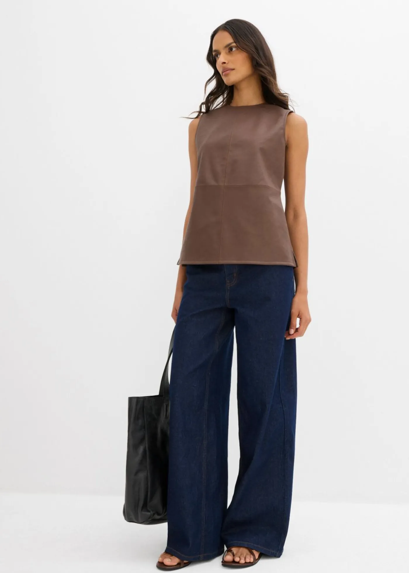 bonprix bonprix Esenciales|Camisetas>Top de piel sintética marrón