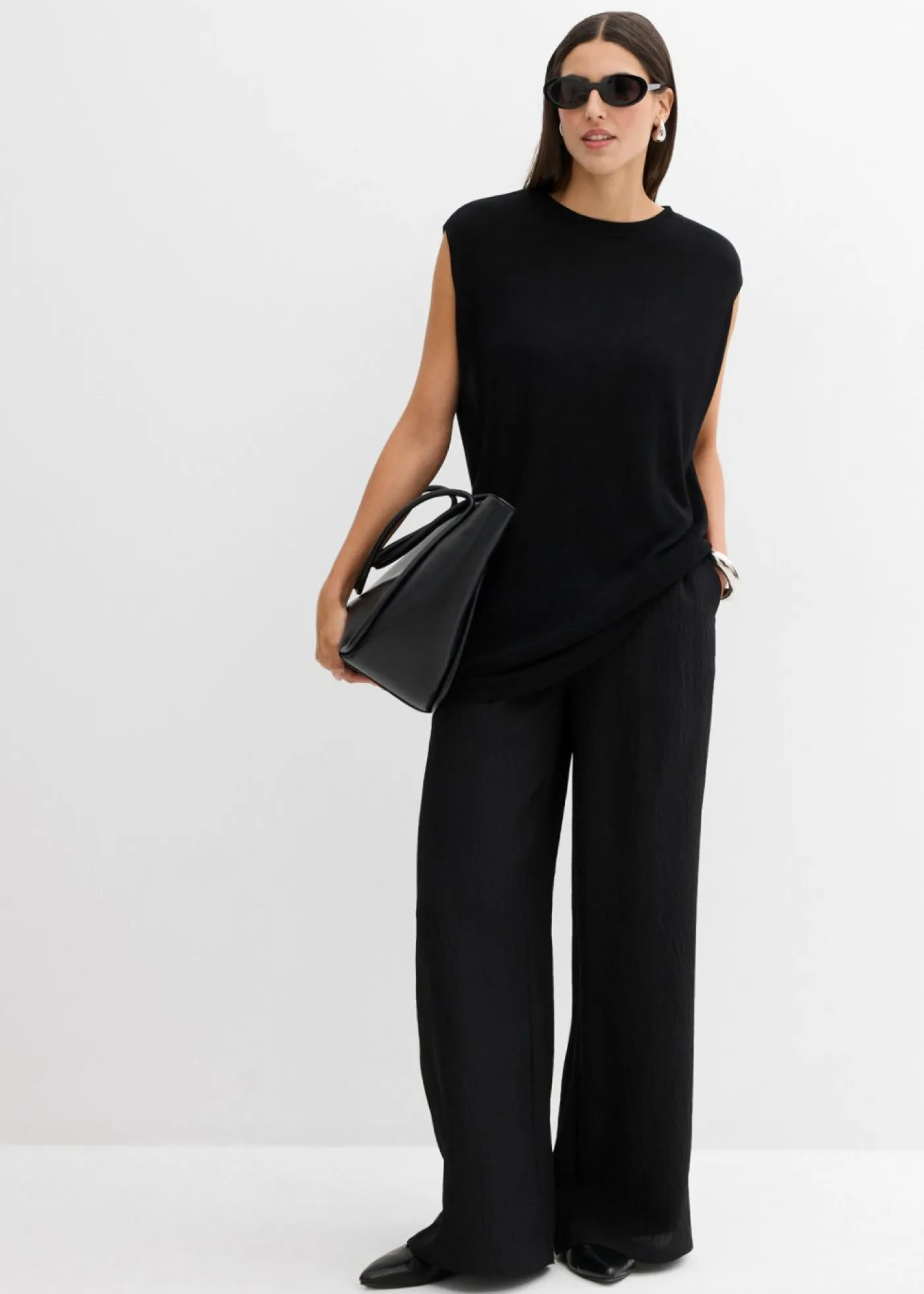 bonprix bonprix Esenciales|Camisetas>Top de punto de viscosa fina con forma abullonada Negro