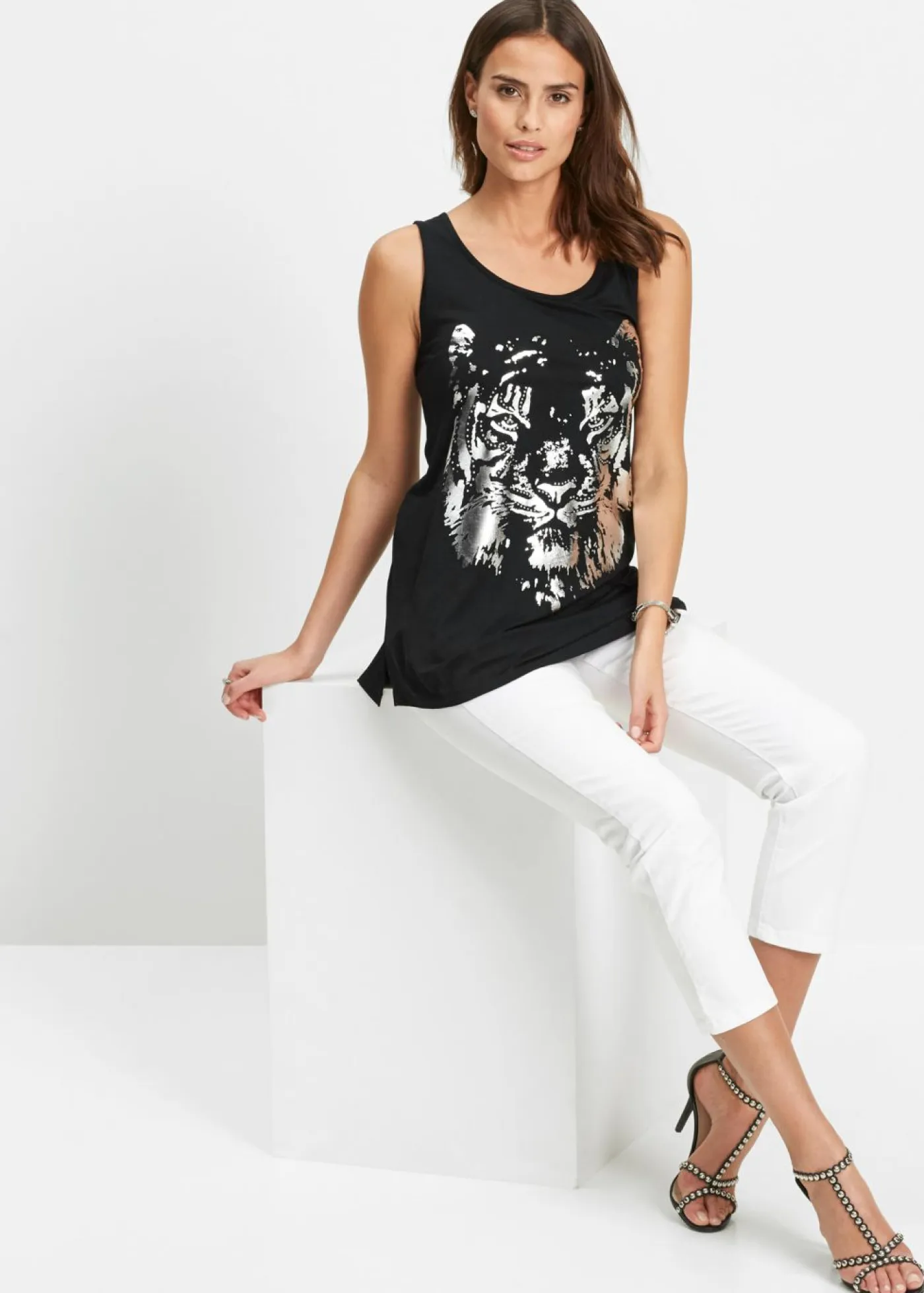 bonprix bonprix Camisetas>Top largo Negro-plata estampado