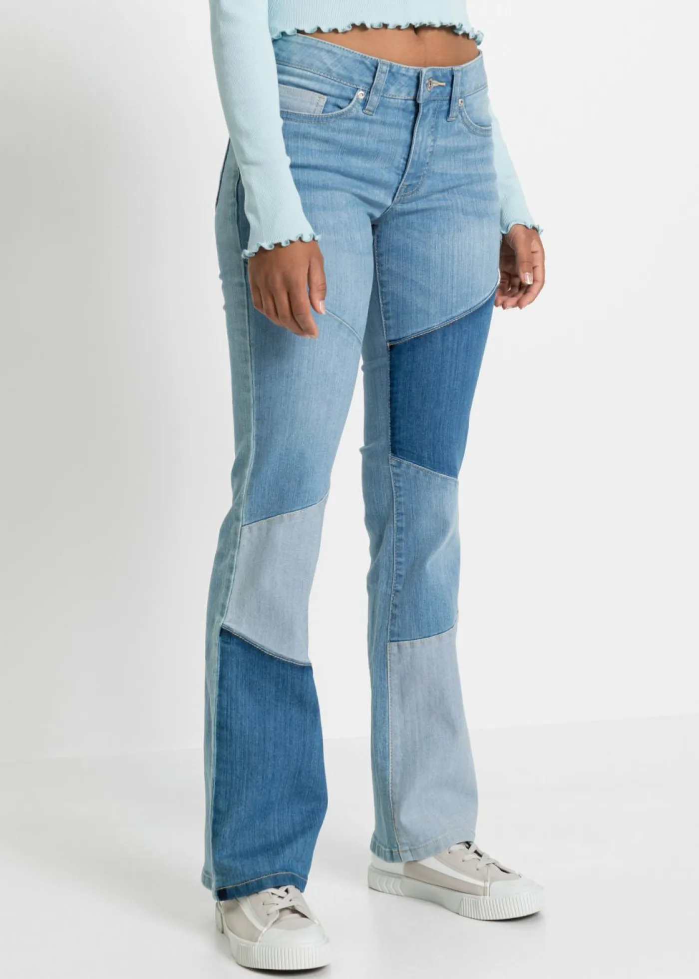 Mujer bonprix bonprix Vaqueros acampanados de talle medio