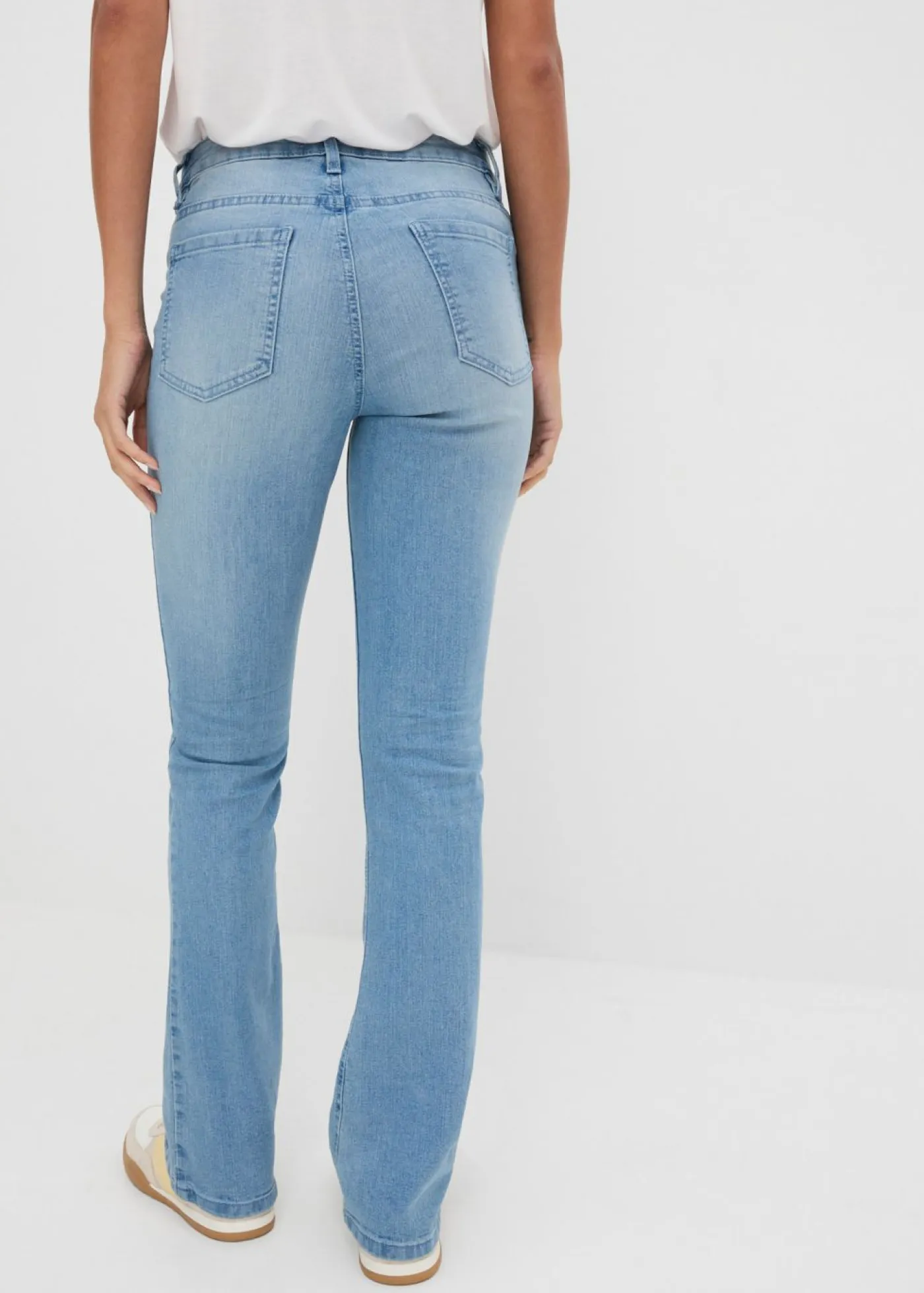 bonprix bonprix Vaqueros|Tallas Pequeñas>Vaqueros acampanados, mid waist, elásticos azul claro denim