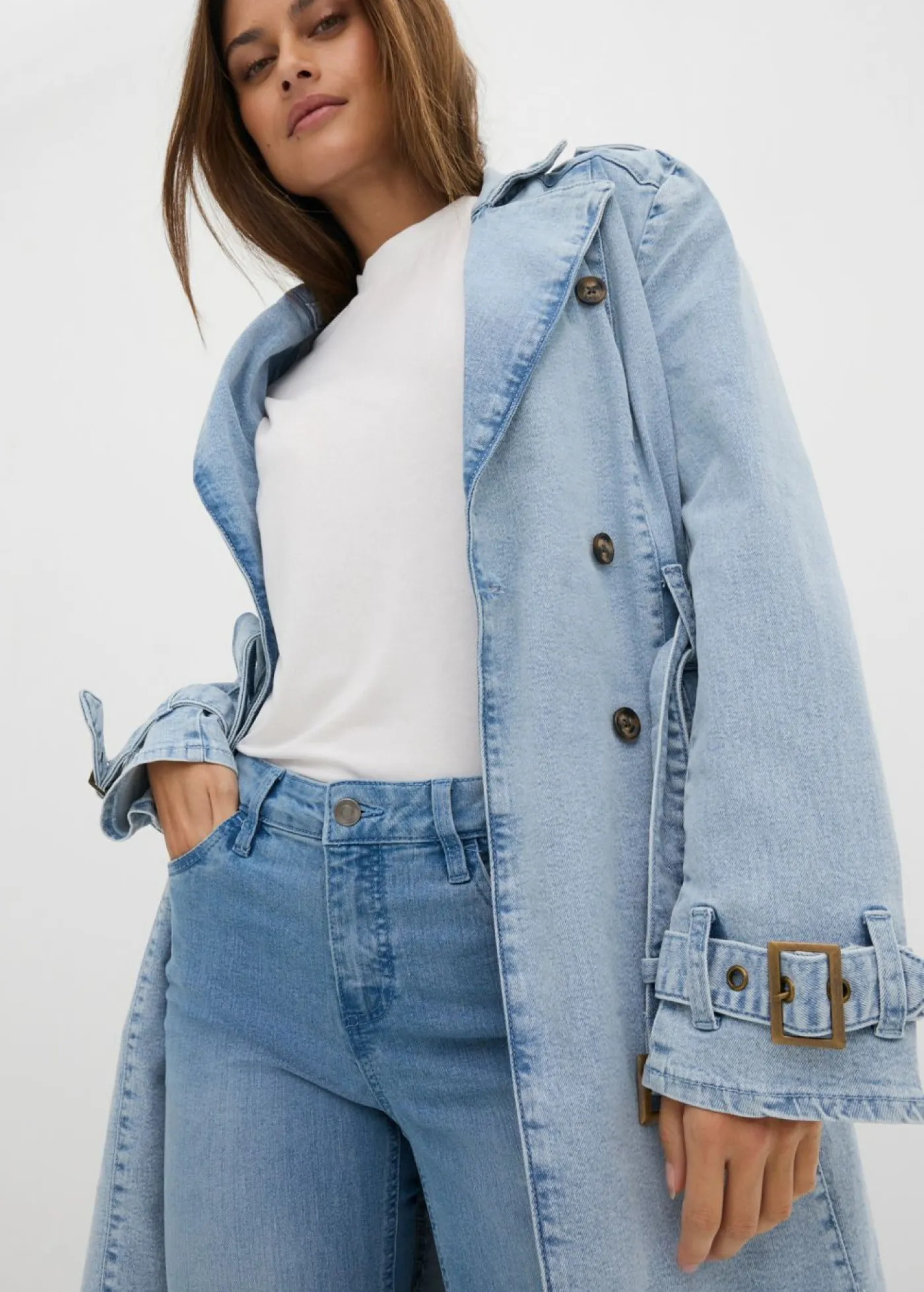 bonprix bonprix Vaqueros|Tallas Pequeñas>Vaqueros acampanados, mid waist, elásticos azul claro denim