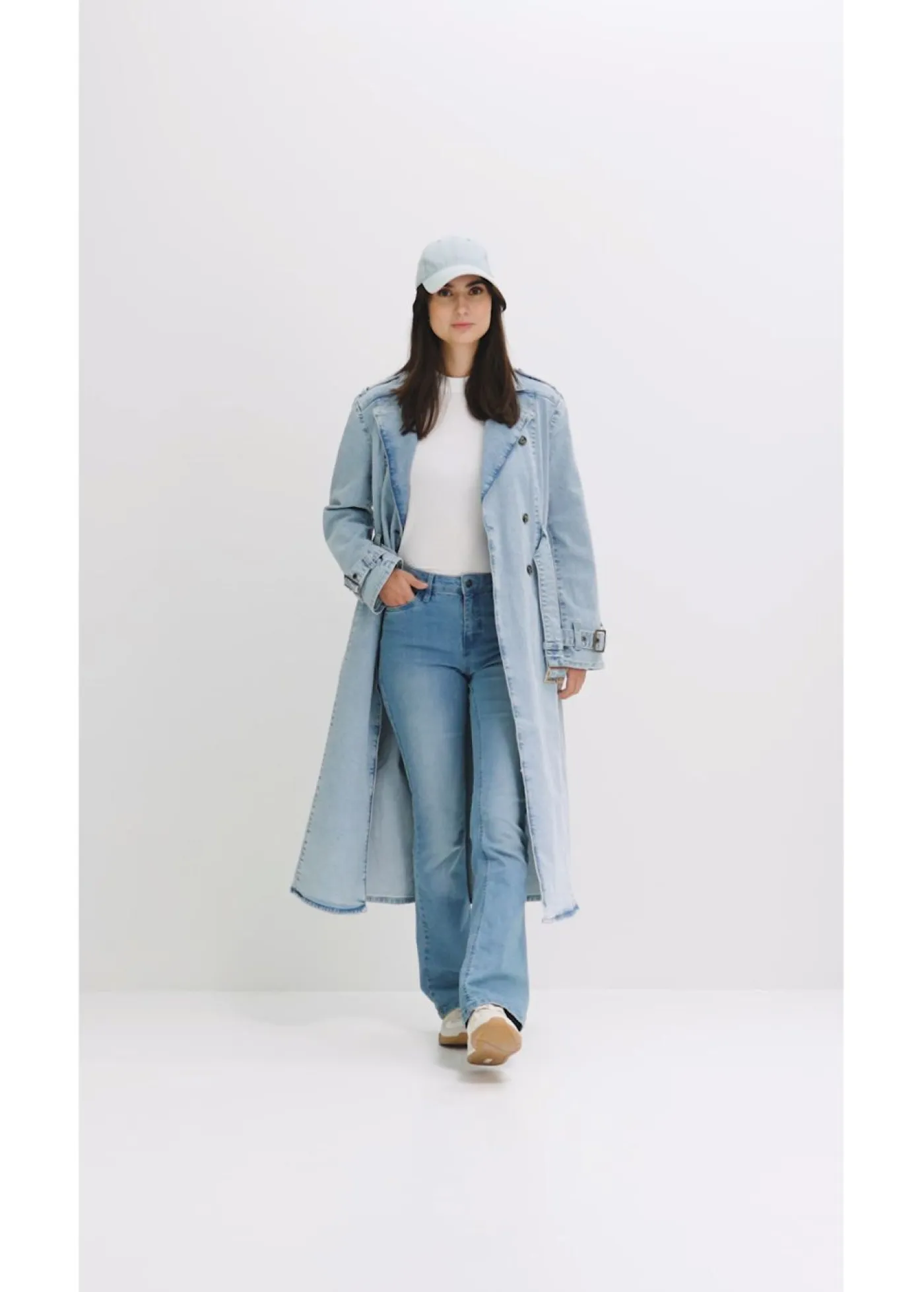 bonprix bonprix Vaqueros|Tallas Pequeñas>Vaqueros acampanados, mid waist, elásticos azul claro denim