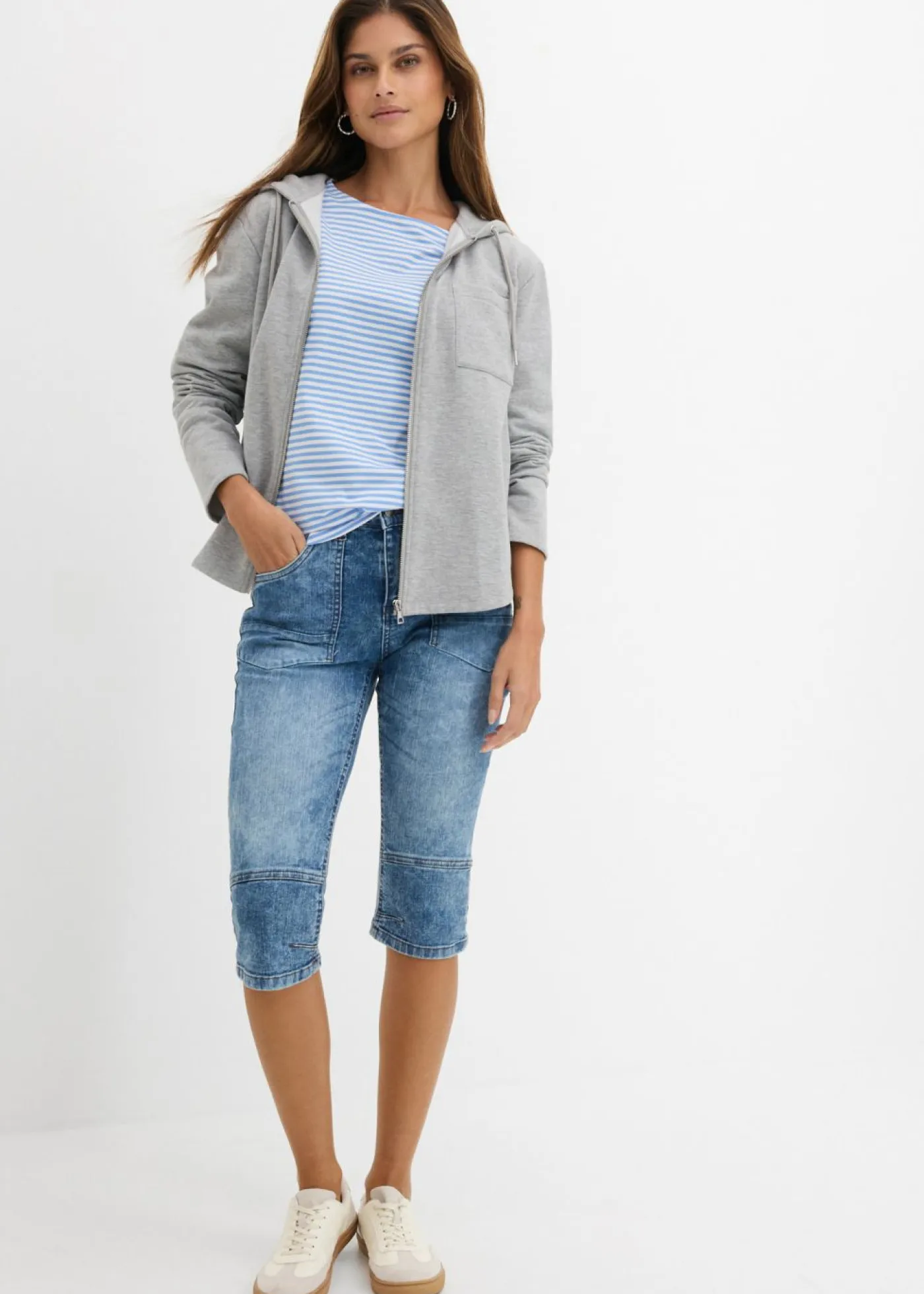 bonprix bonprix Vaqueros>Vaqueros capri elásticos Azul claro